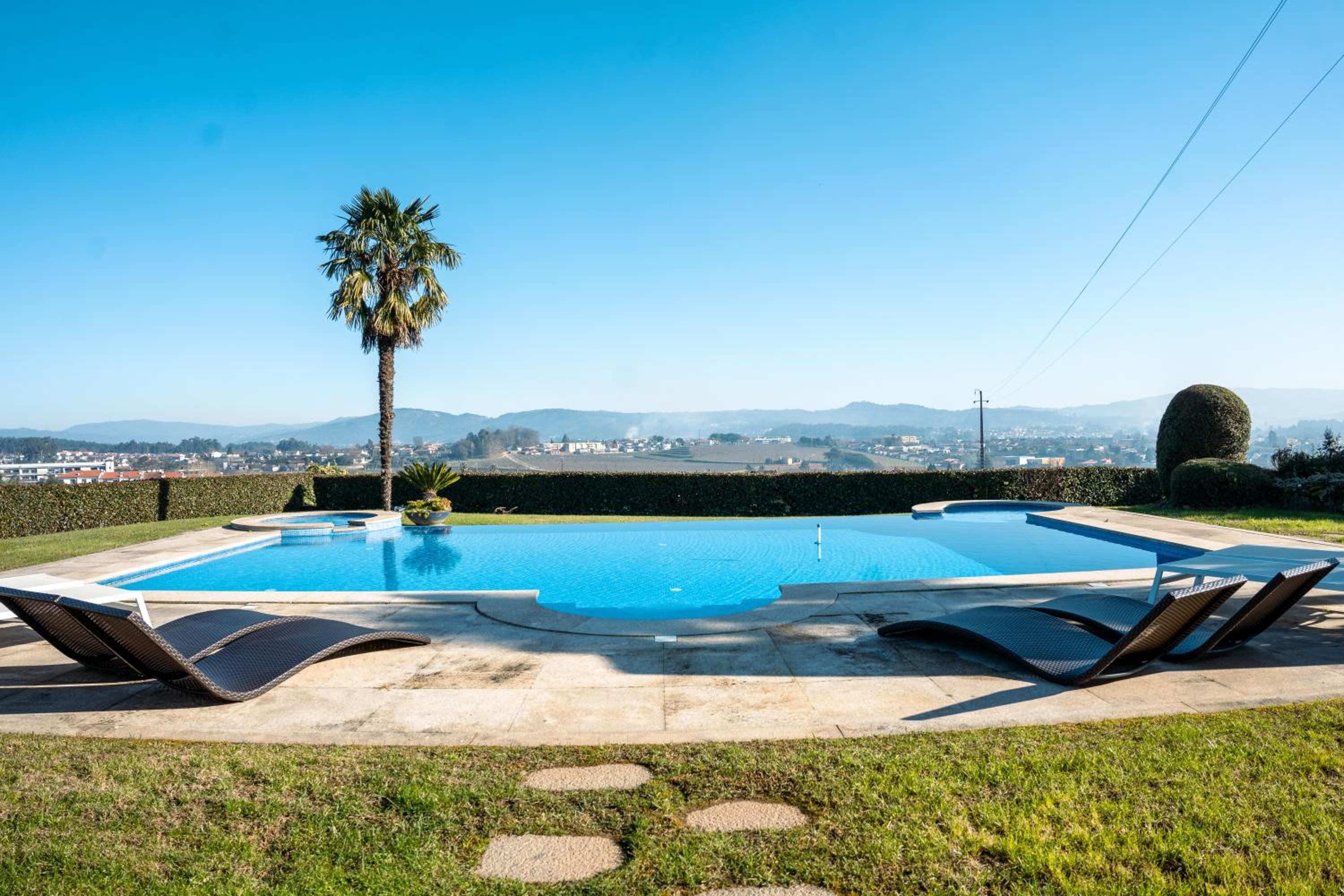 Casa Tranquilidade - Casa moderna com piscina