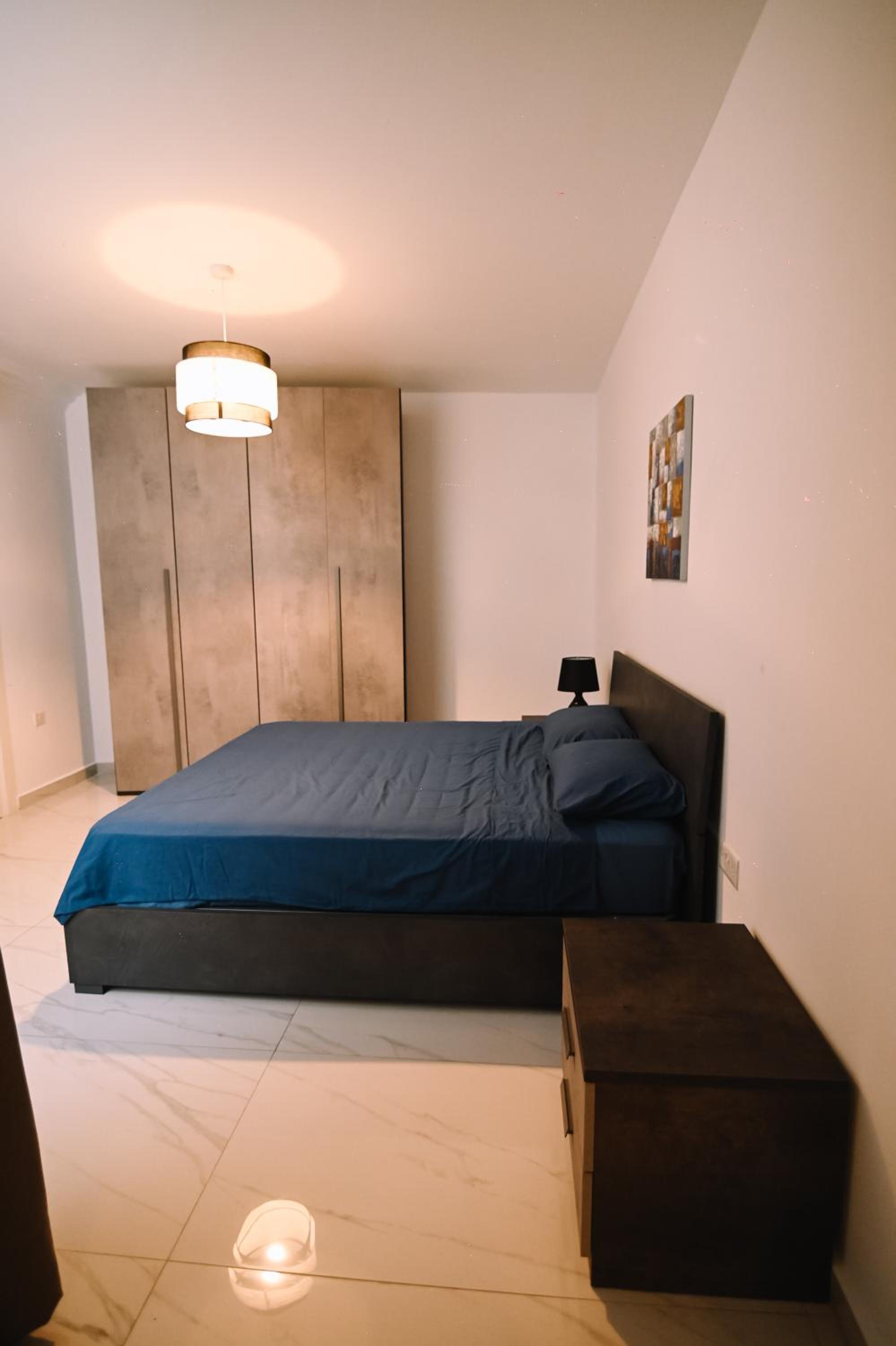 Spacious 3 bedroom in Sliema! view 4