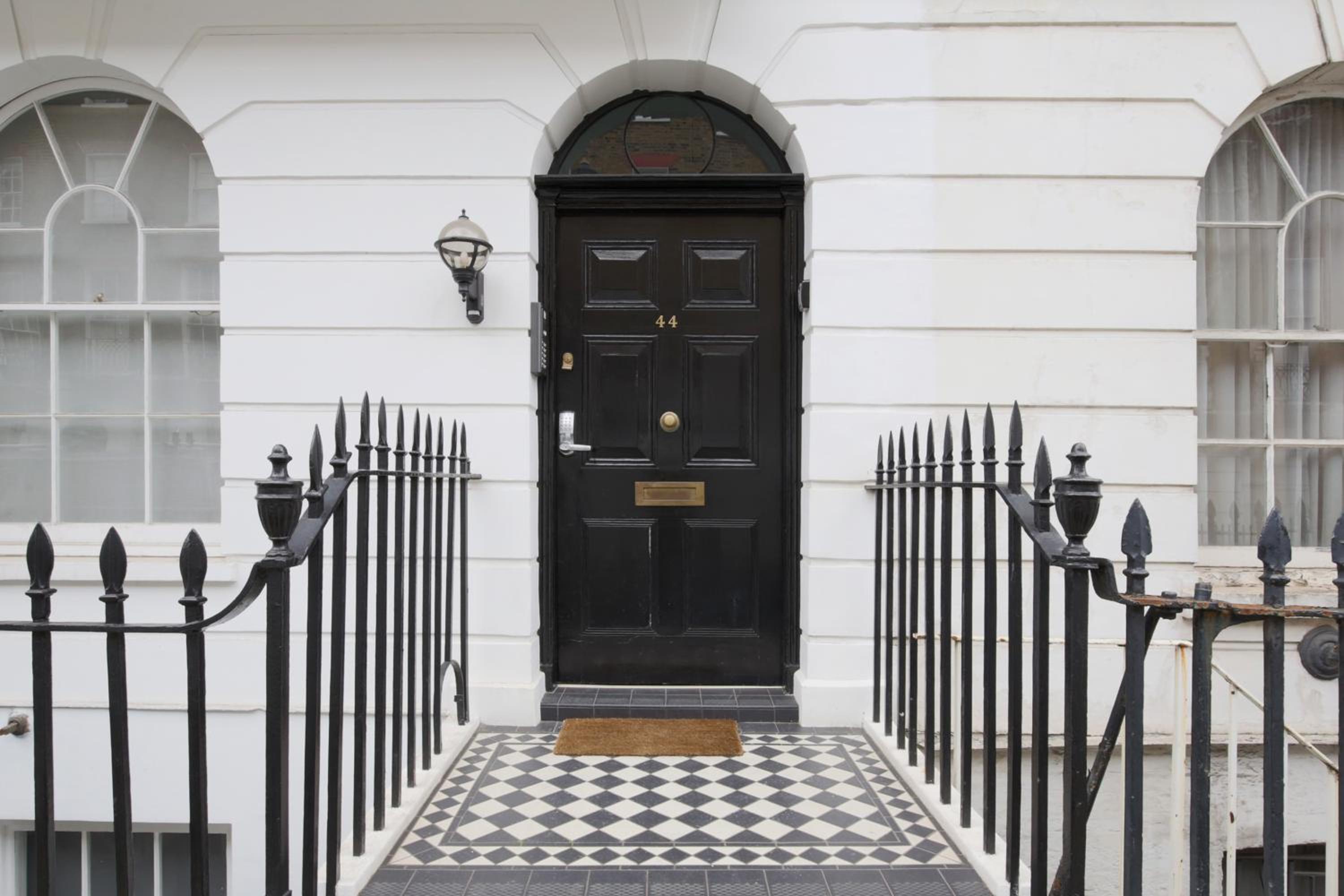 Imperial York Street Apartments