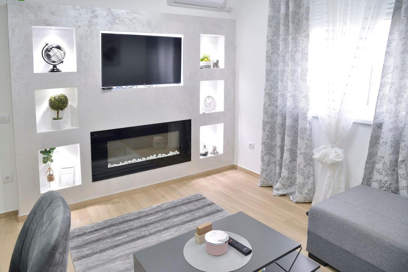 lux two view 5