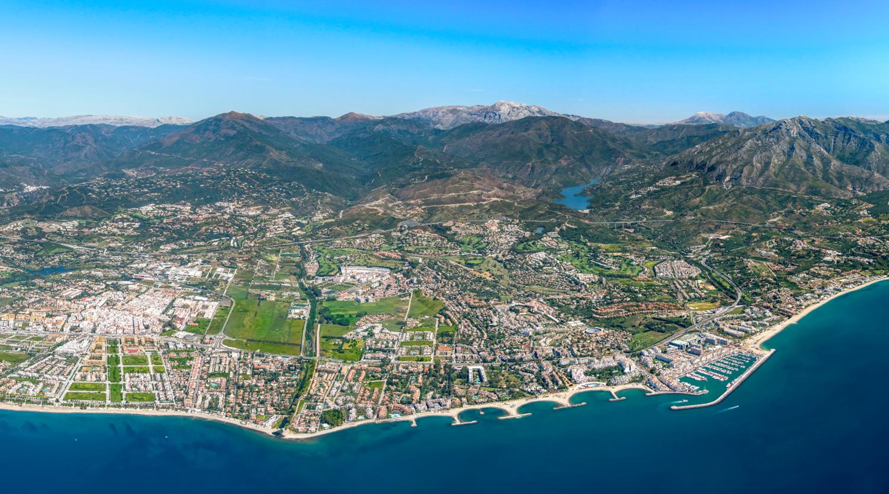 Wonderful Penthouse 3 bedrooms in Puerto Banús -Marbella view 3