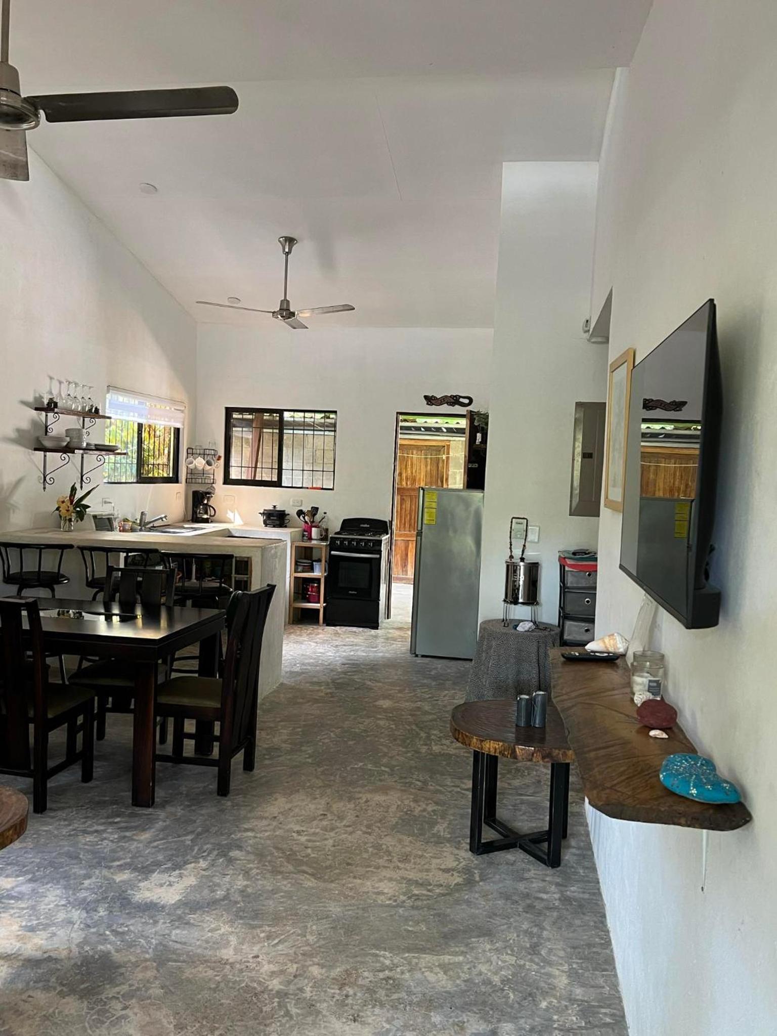 Casa Savoirone Cabuya