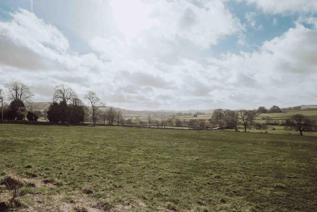Mabels Cottage, Longnor view 2