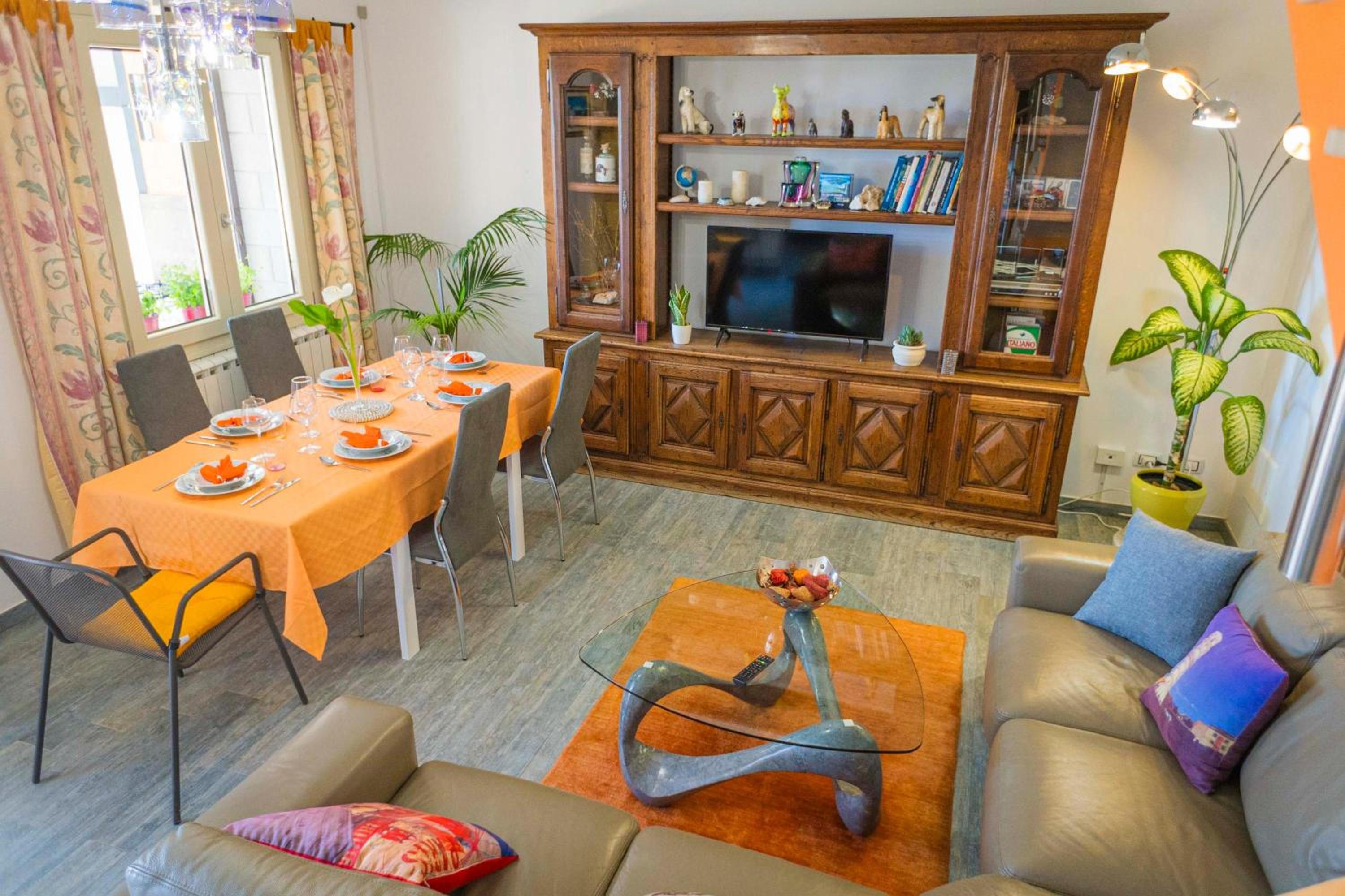 Villetta Grazia With Garden - Happy Rentals view 2