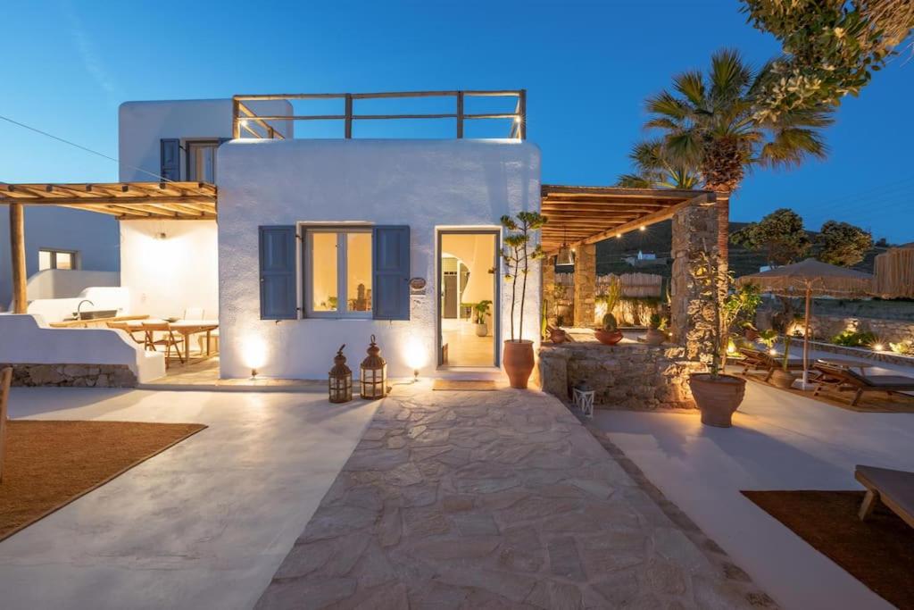 Palm Luxury Maisonette with Private Outdoor Jaccuzi