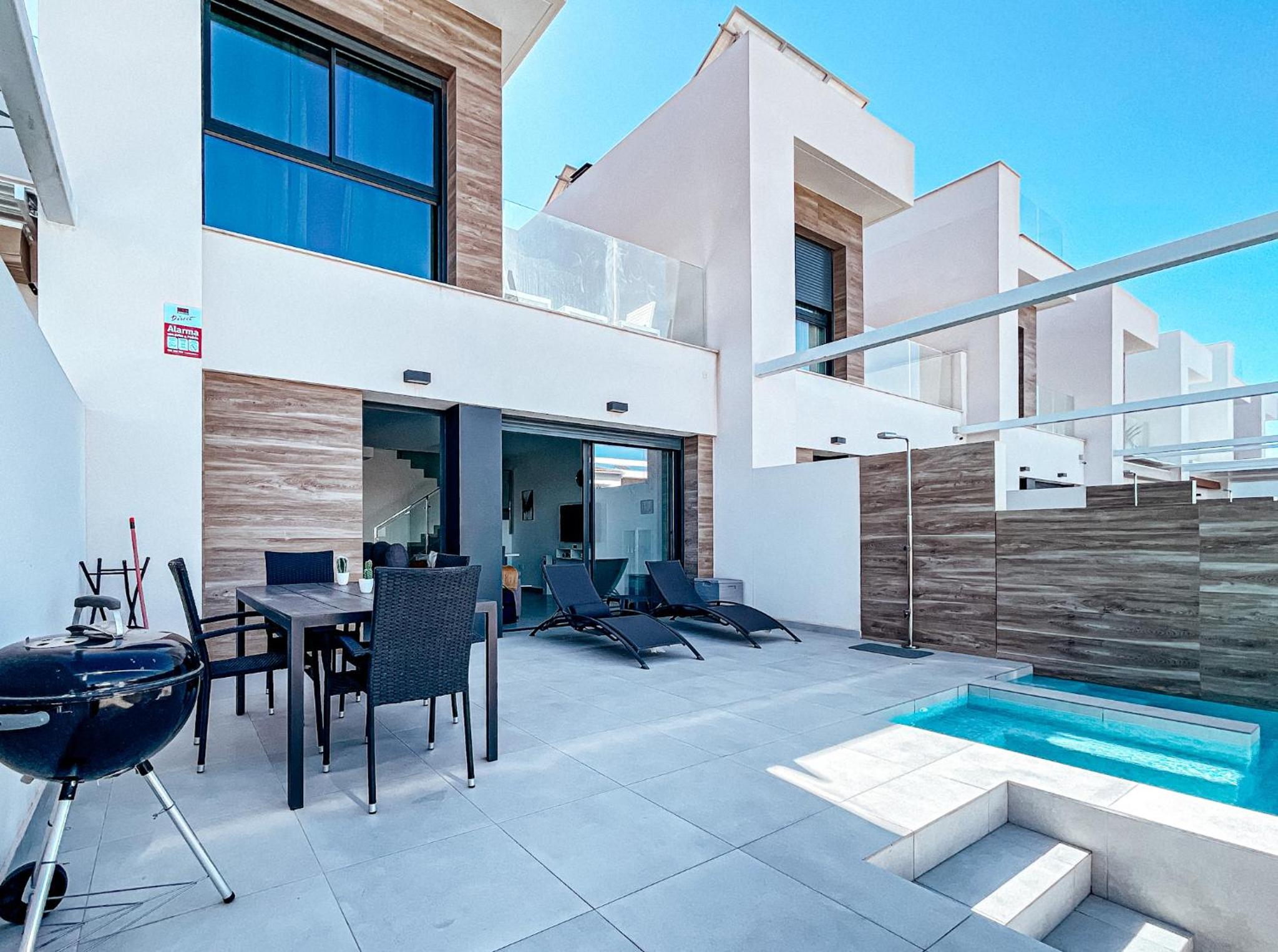 Fee4Me Villa with Pool on the Costa Blanca view 3