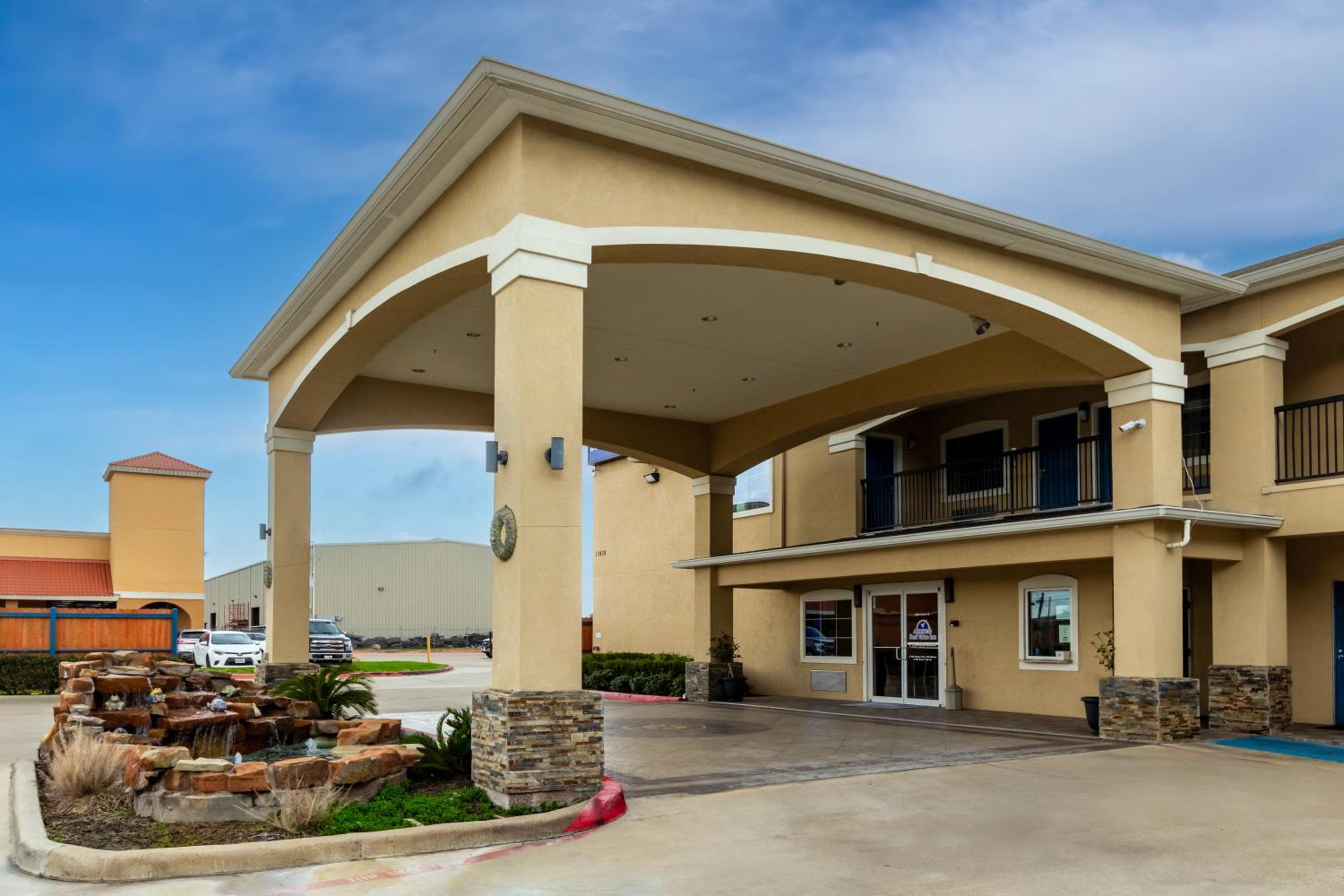Americas Best Value Inn - FM 529