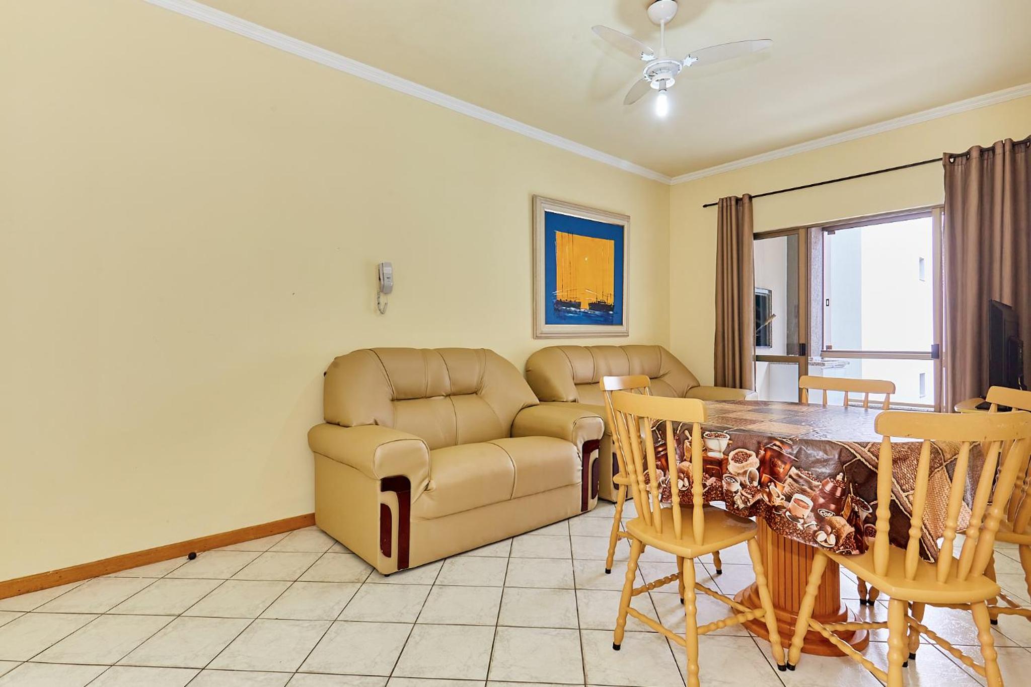 945 - Apartamento Ed Estrela do Mar II - Centro Bombinhas - Garagem para 1 Carro