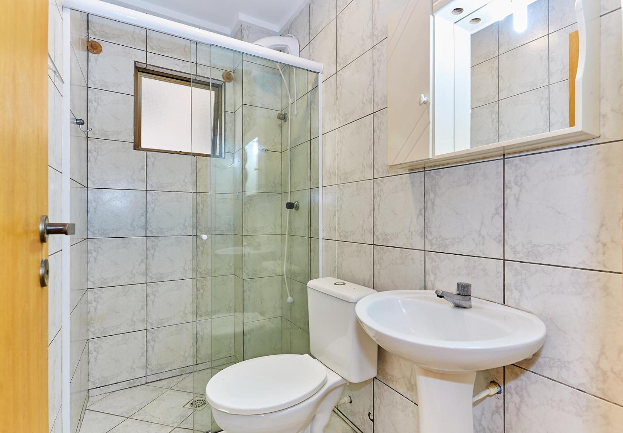 945 - Apartamento Ed Estrela do Mar II - Centro Bombinhas - Garagem para 1 Carro