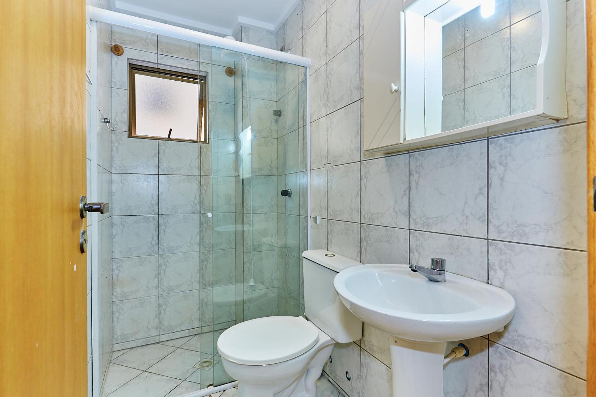 945 - Apartamento Ed Estrela do Mar II - Centro Bombinhas - Garagem para 1 Carro