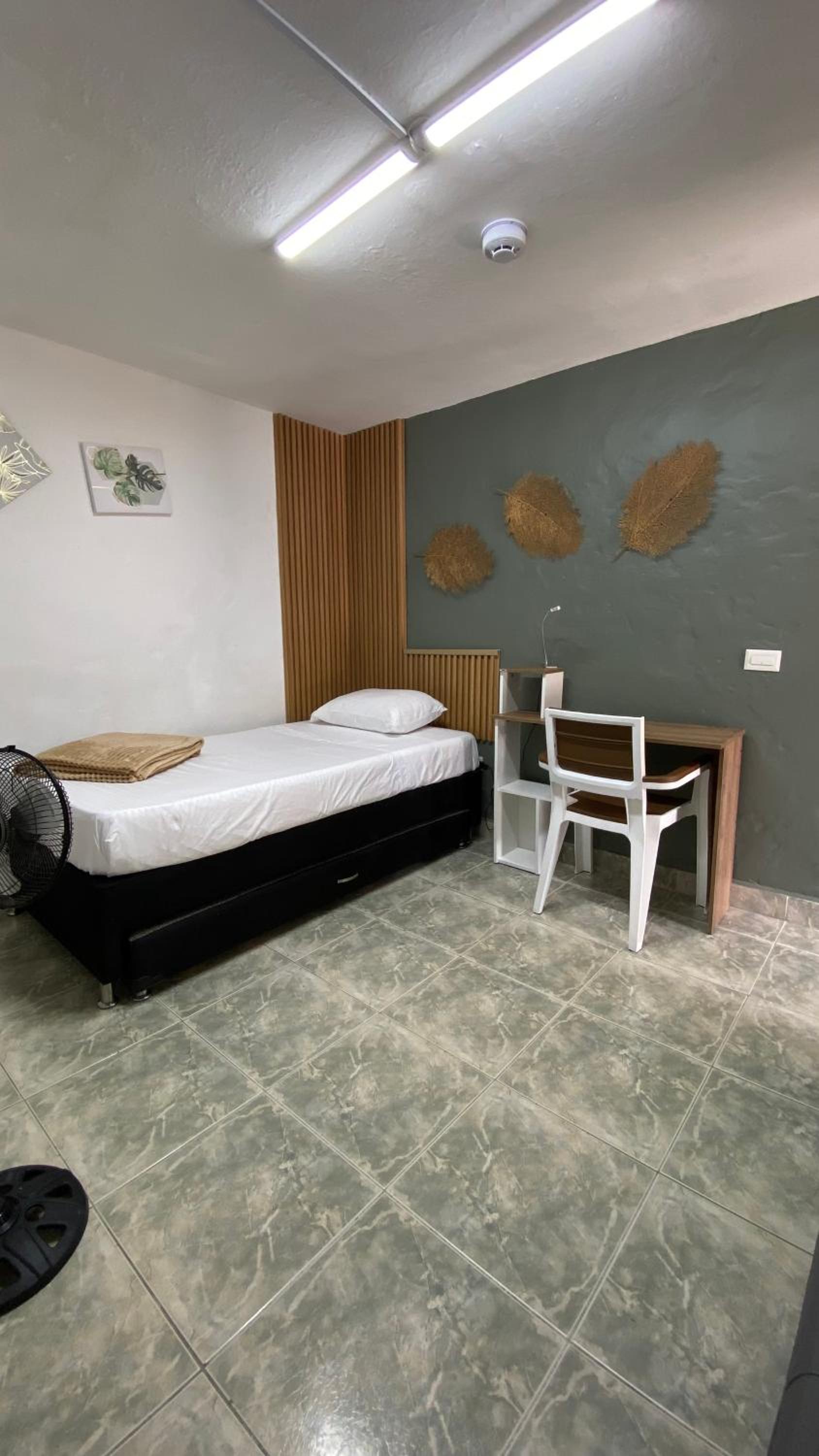 REST APARTMENT IN THE POBLADO