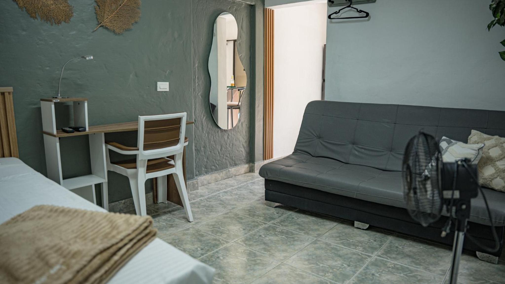 REST APARTMENT IN THE POBLADO