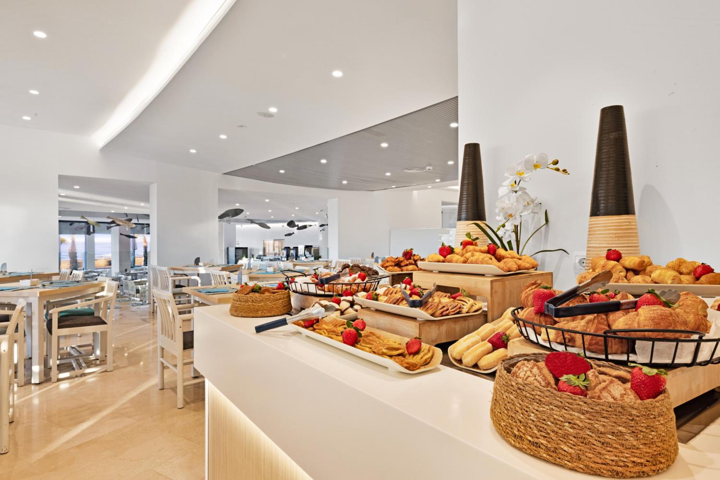 Playa de Palma Vacations - Aparthotel Fontanellas Playa - Property Image 23