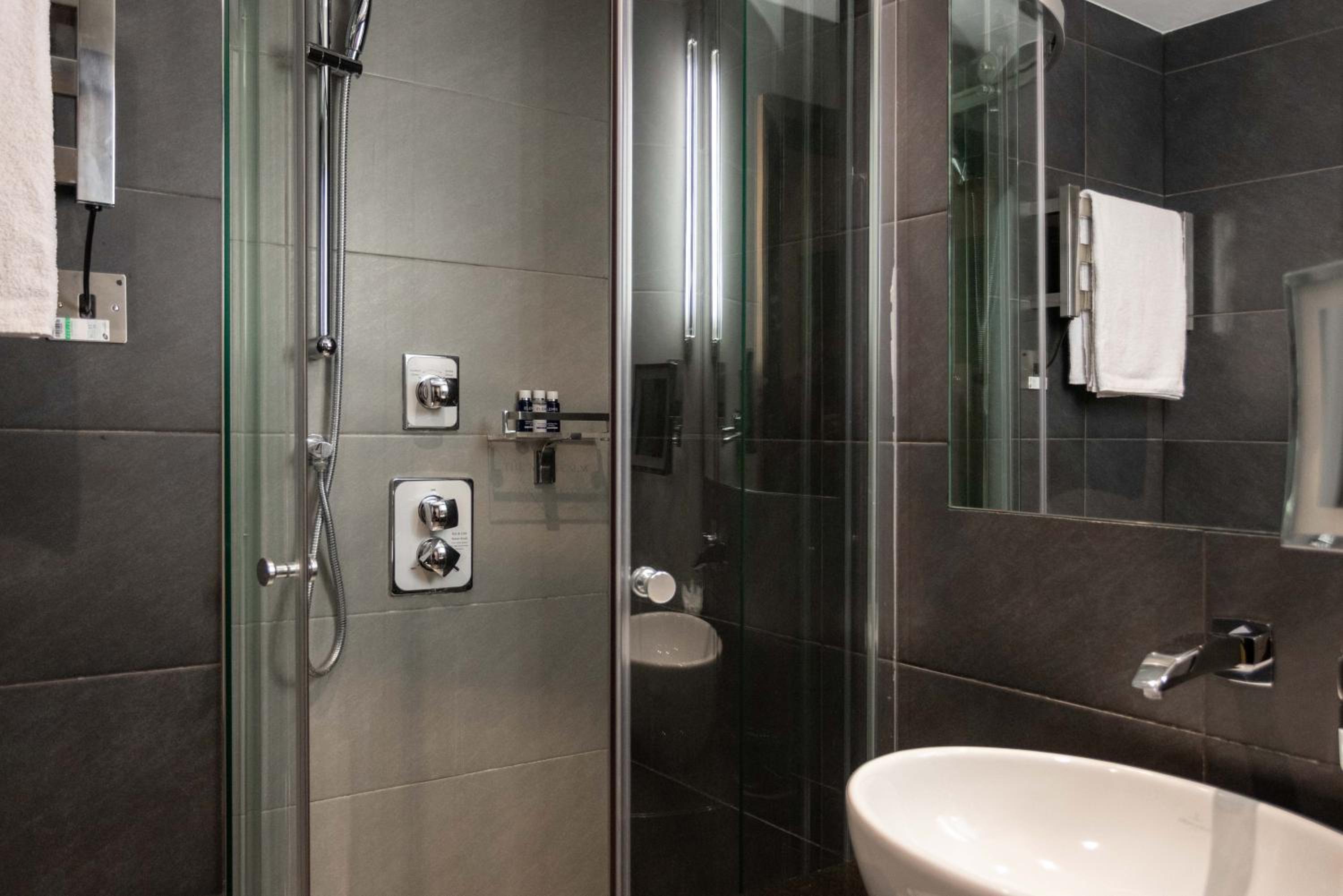 Boutique Hotels with Free Breakfast in London