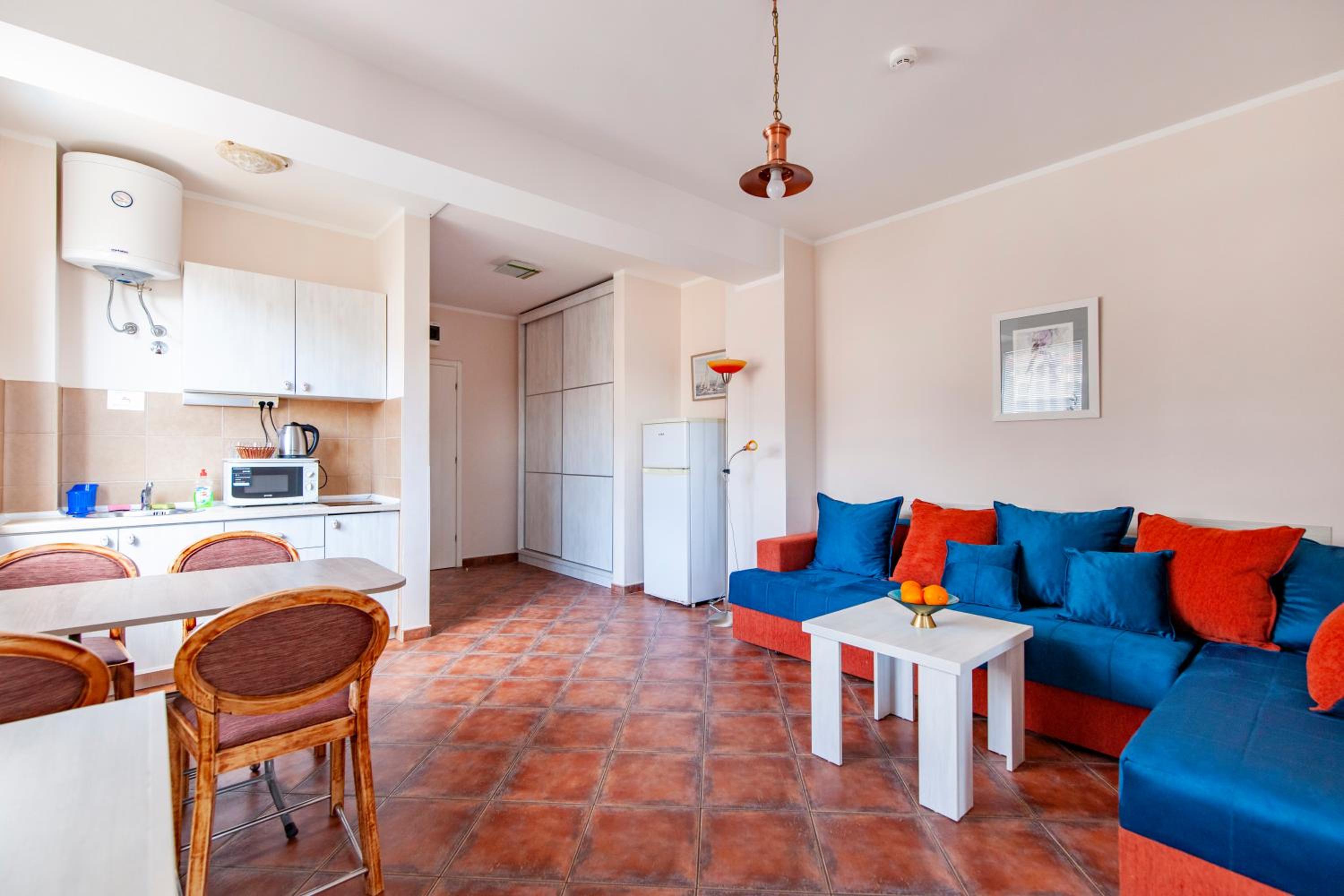 Mila & Aleksandr Apartments