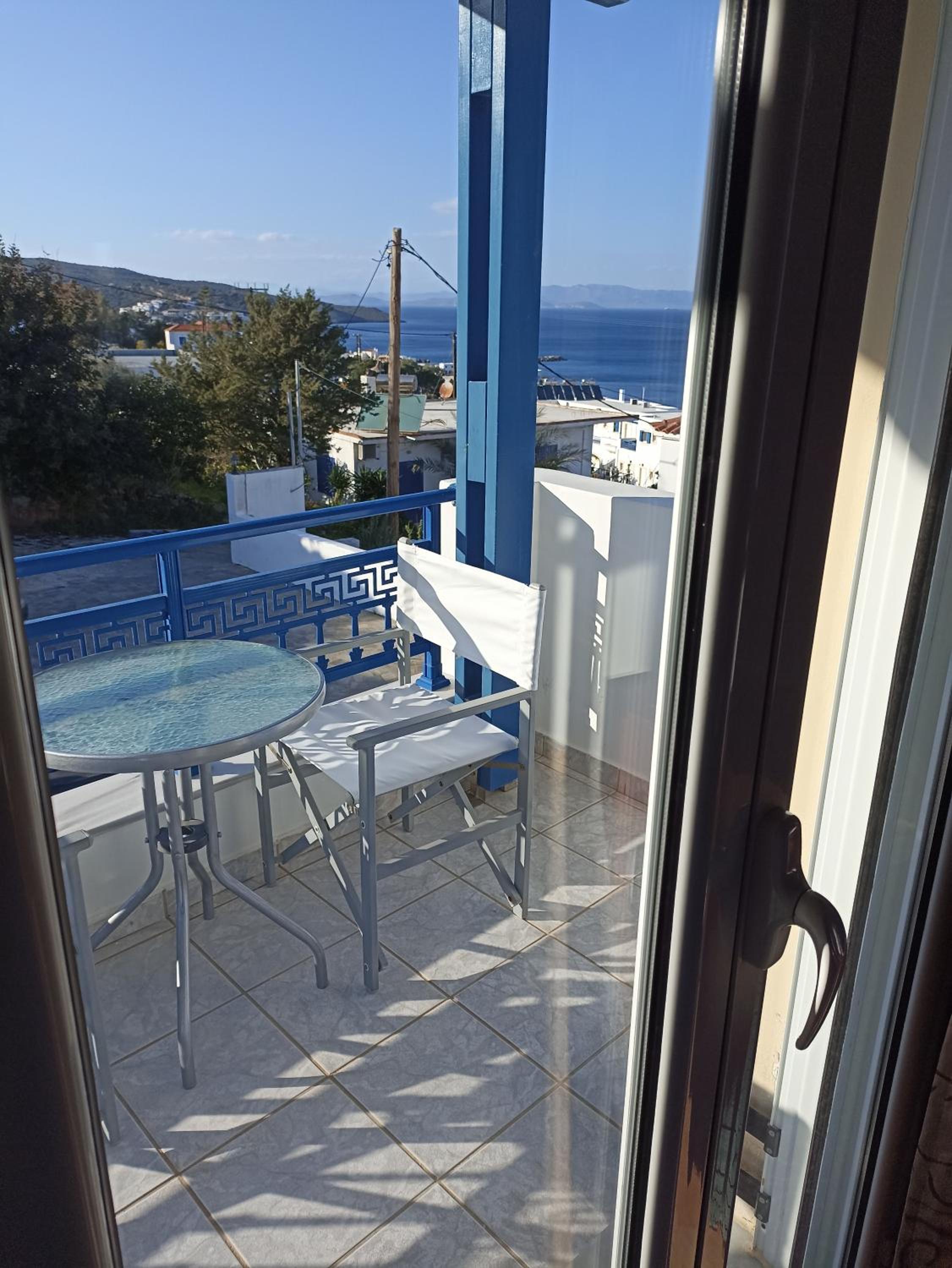 Απεραντο Γαλαζιο