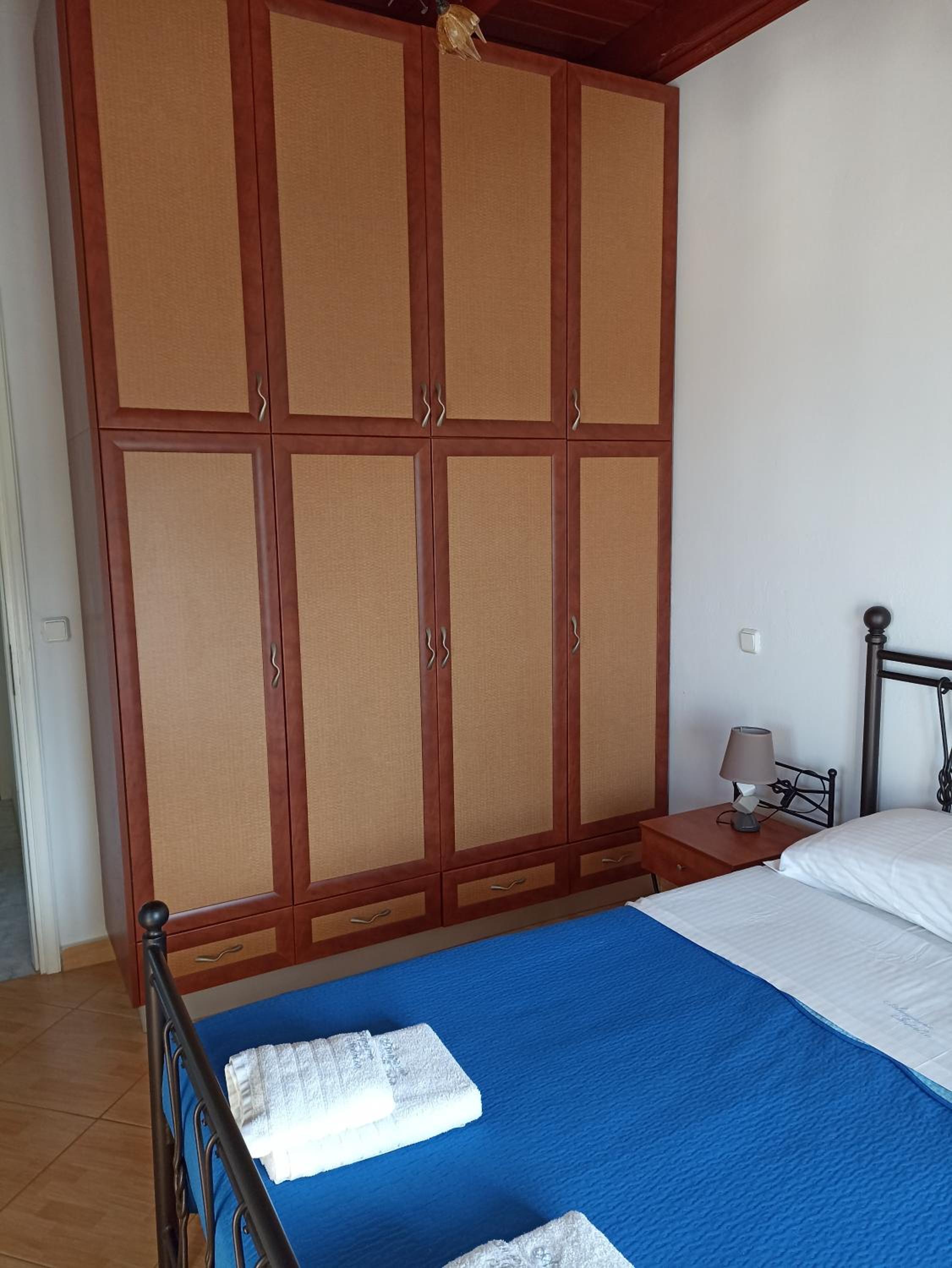 Απεραντο Γαλαζιο
