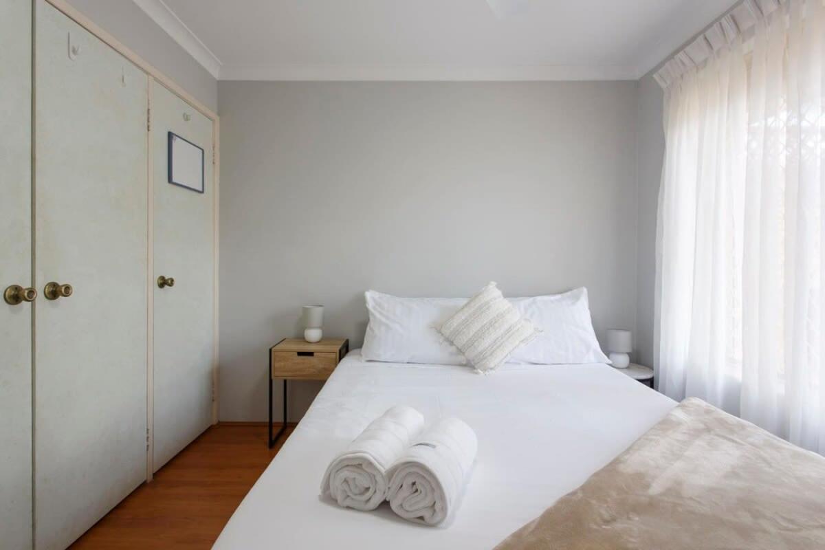 Private Room in St James