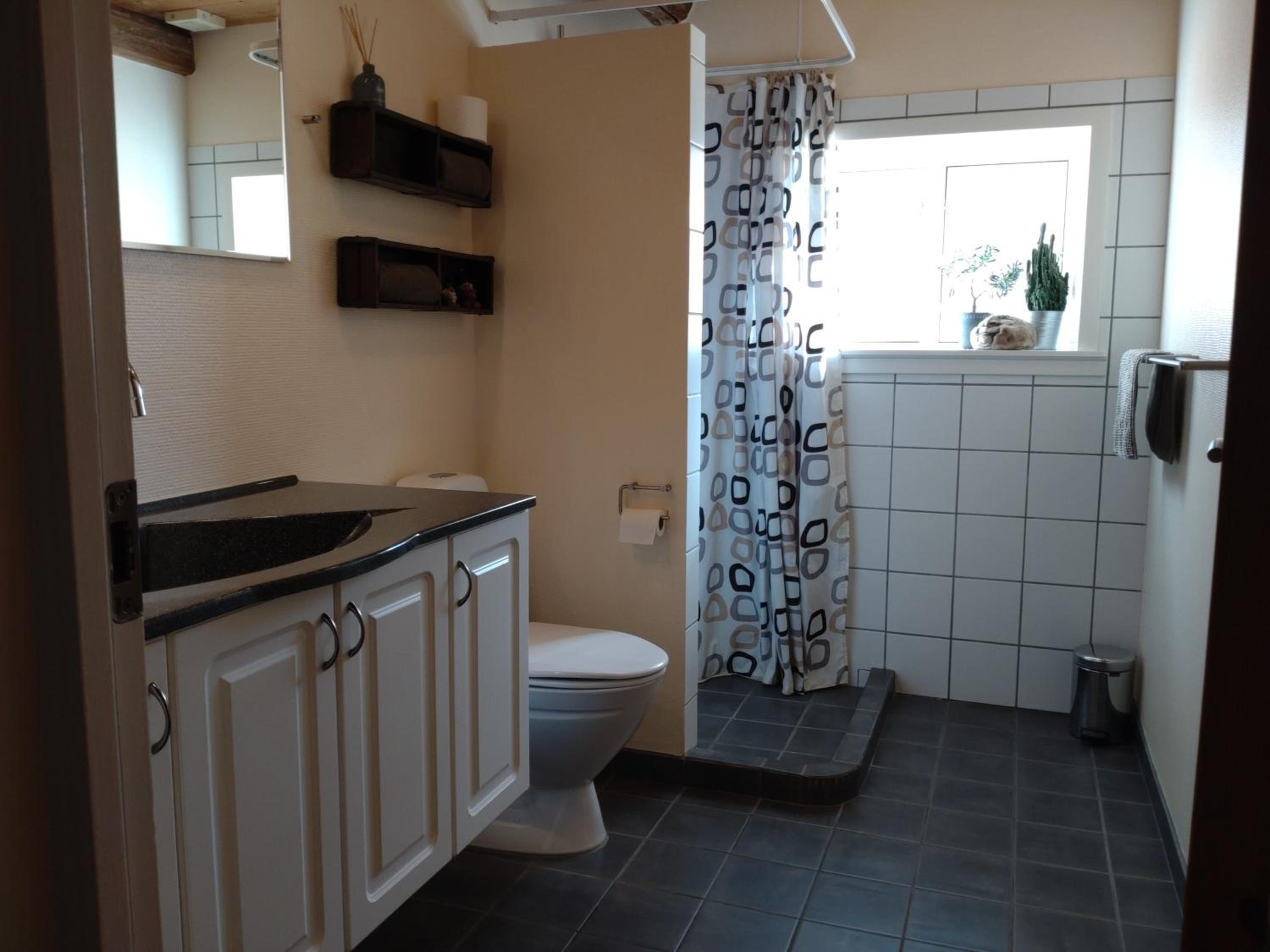 Photo 42