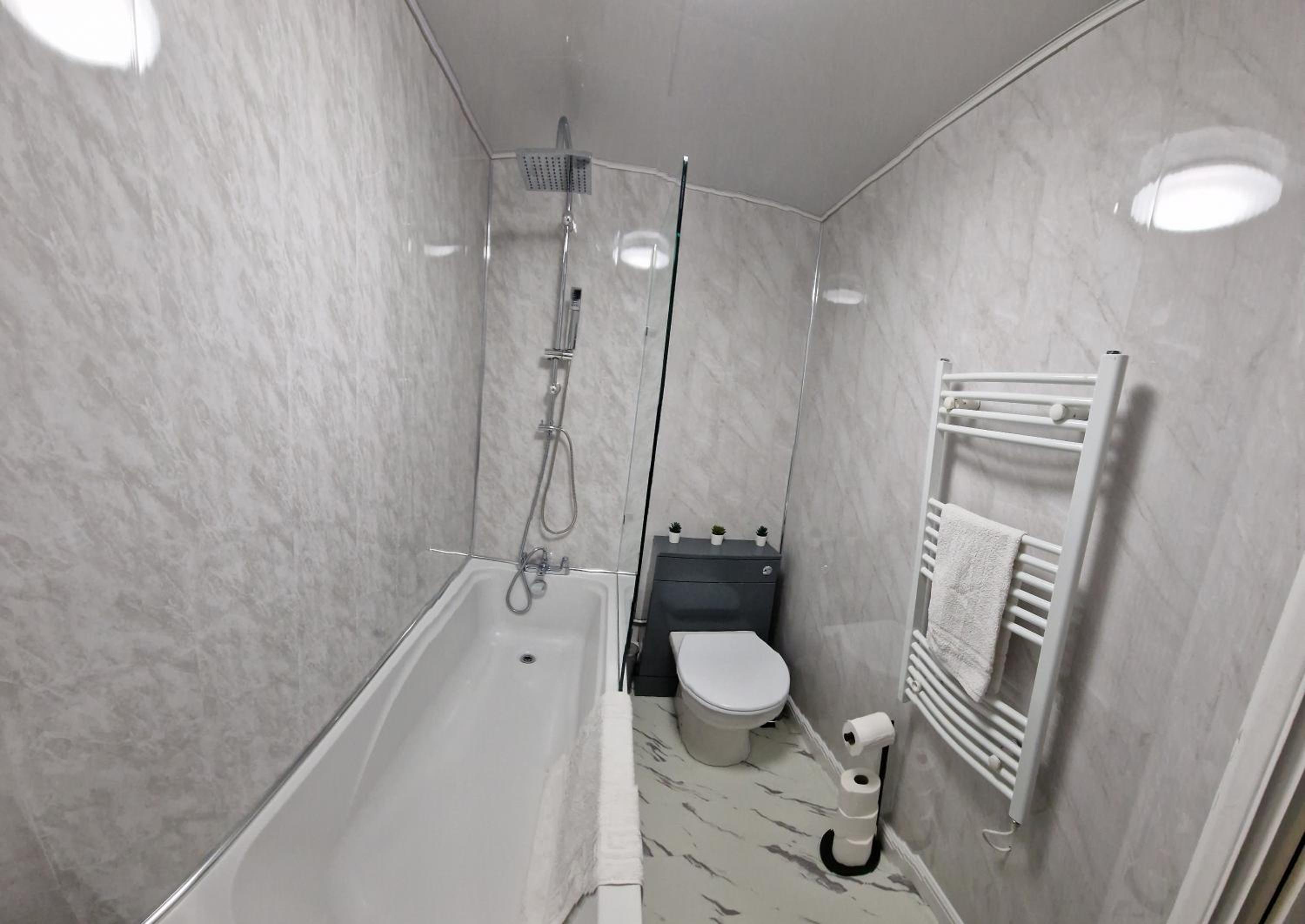 Cosy 2 BDR Flat with Free Parking close to Tower Bridge