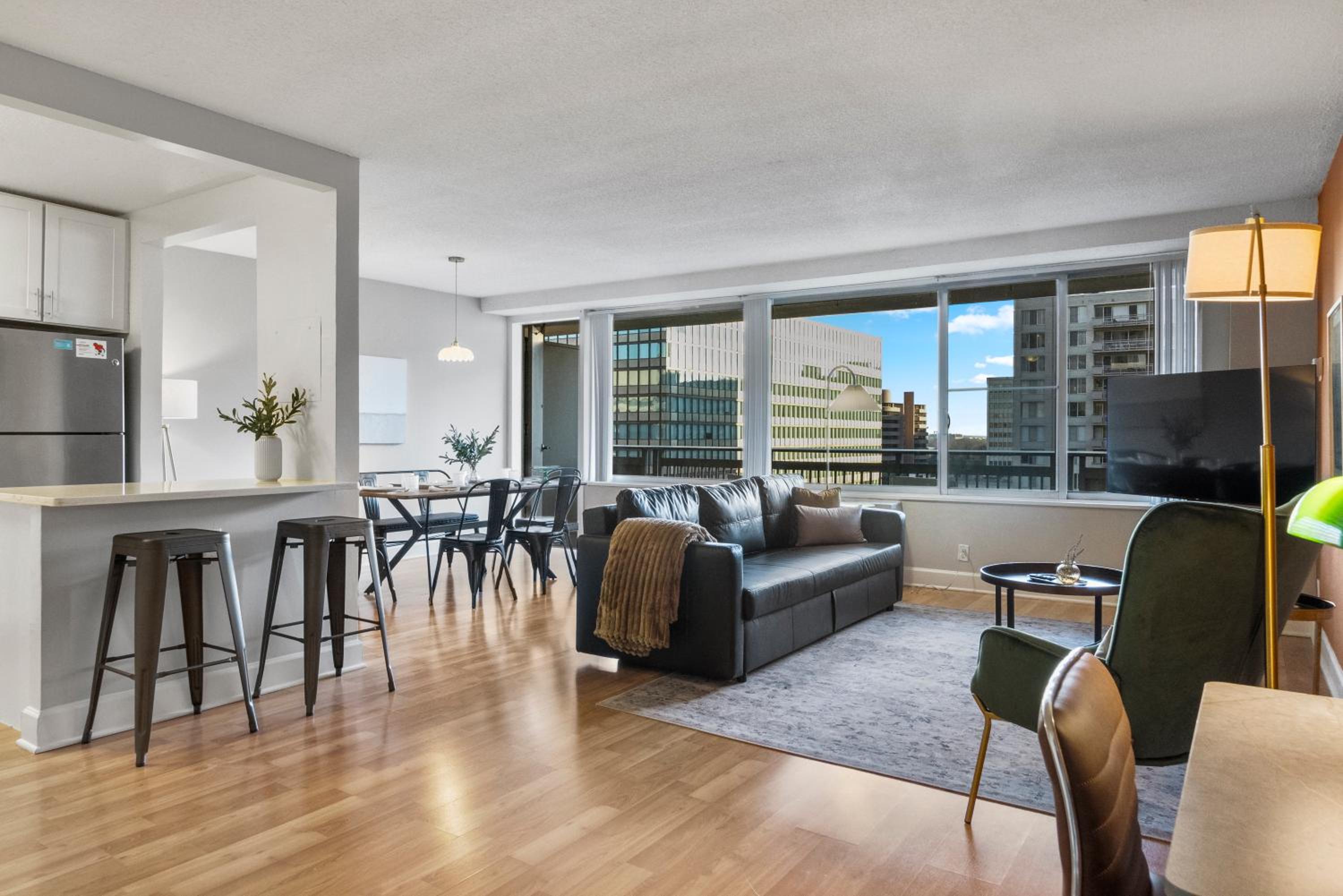 DC Luxury Apartment Near Metro view 3
