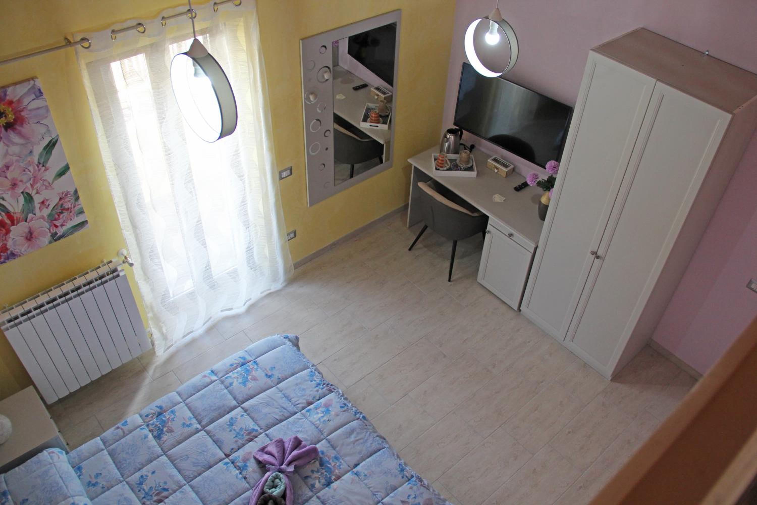 Photo 43