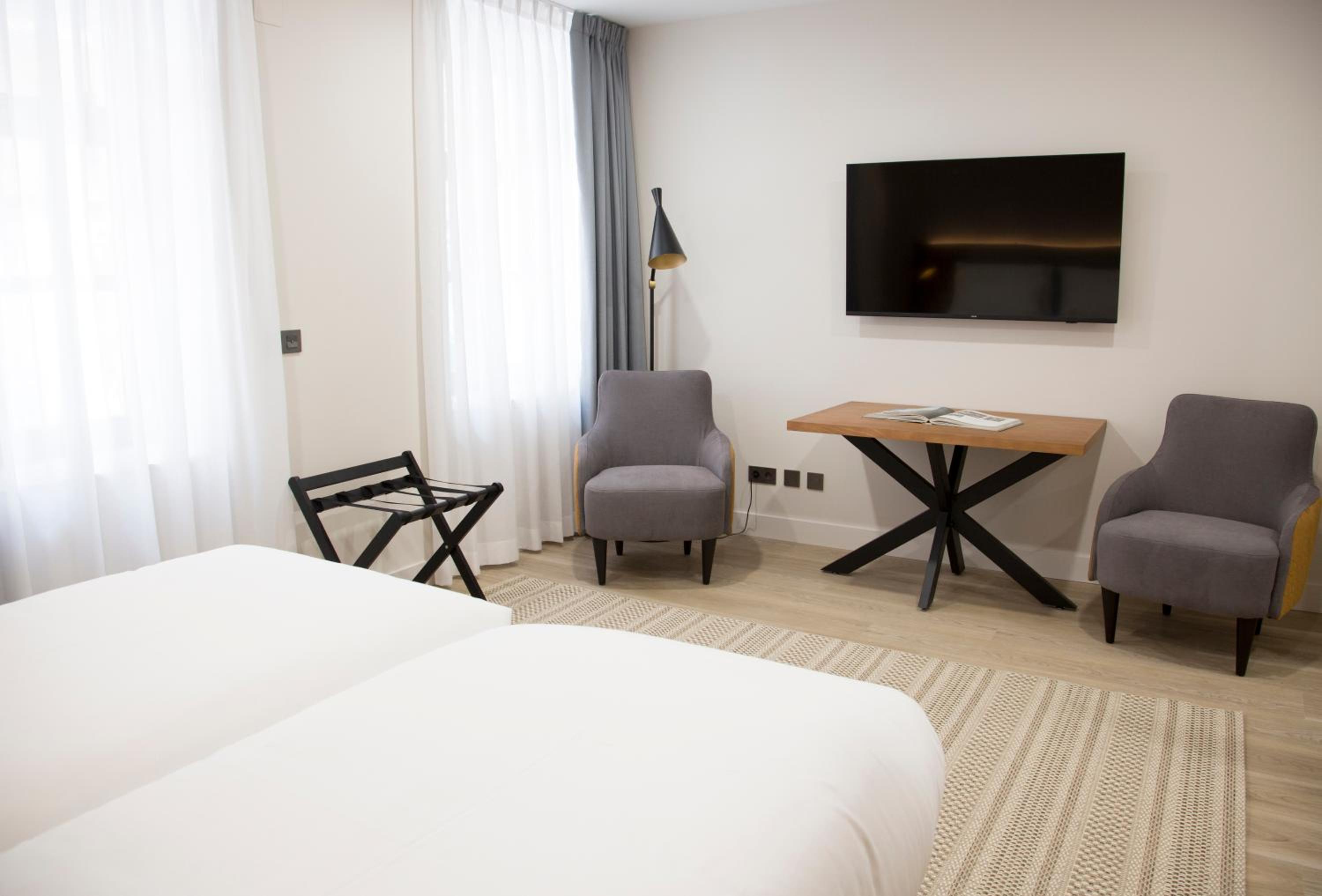 Prisma Suites