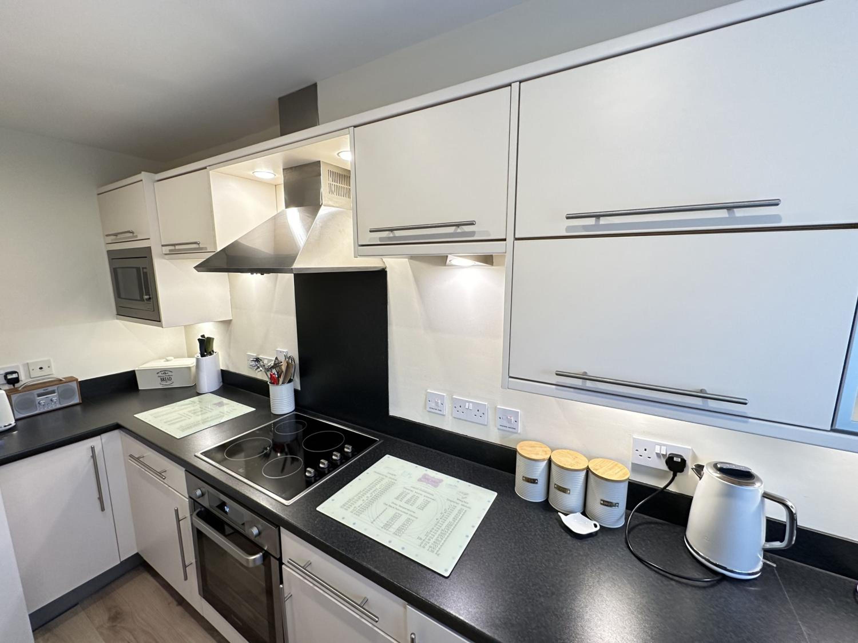 Admirals Cottage - Part of the The Bay Filey Holiday Village with pool, gym and direct beach access, pub, restaurant, tennis and meadows walks