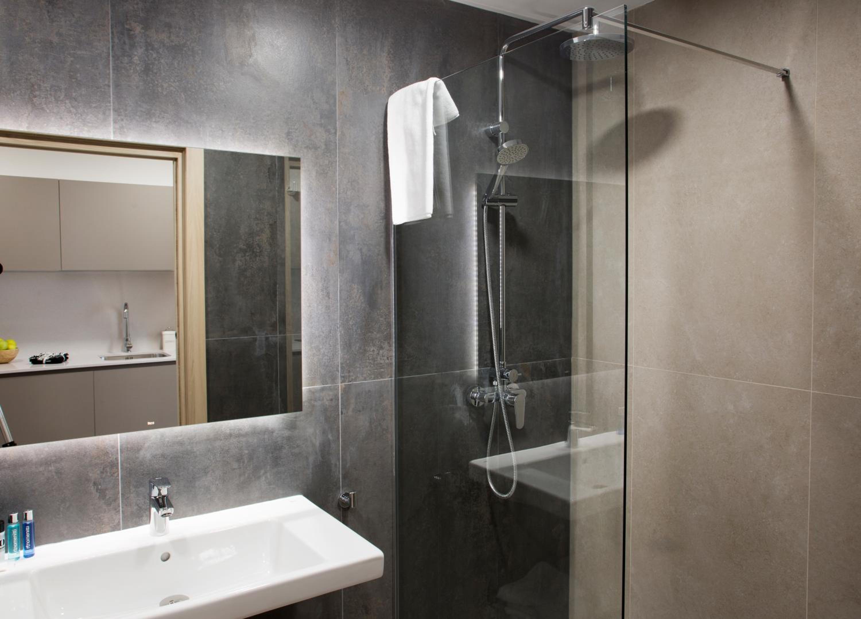 Prisma Suites