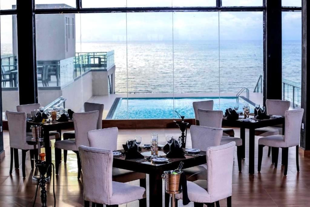 Ocean Breeze Sea Haven Luxury Apartments view 4
