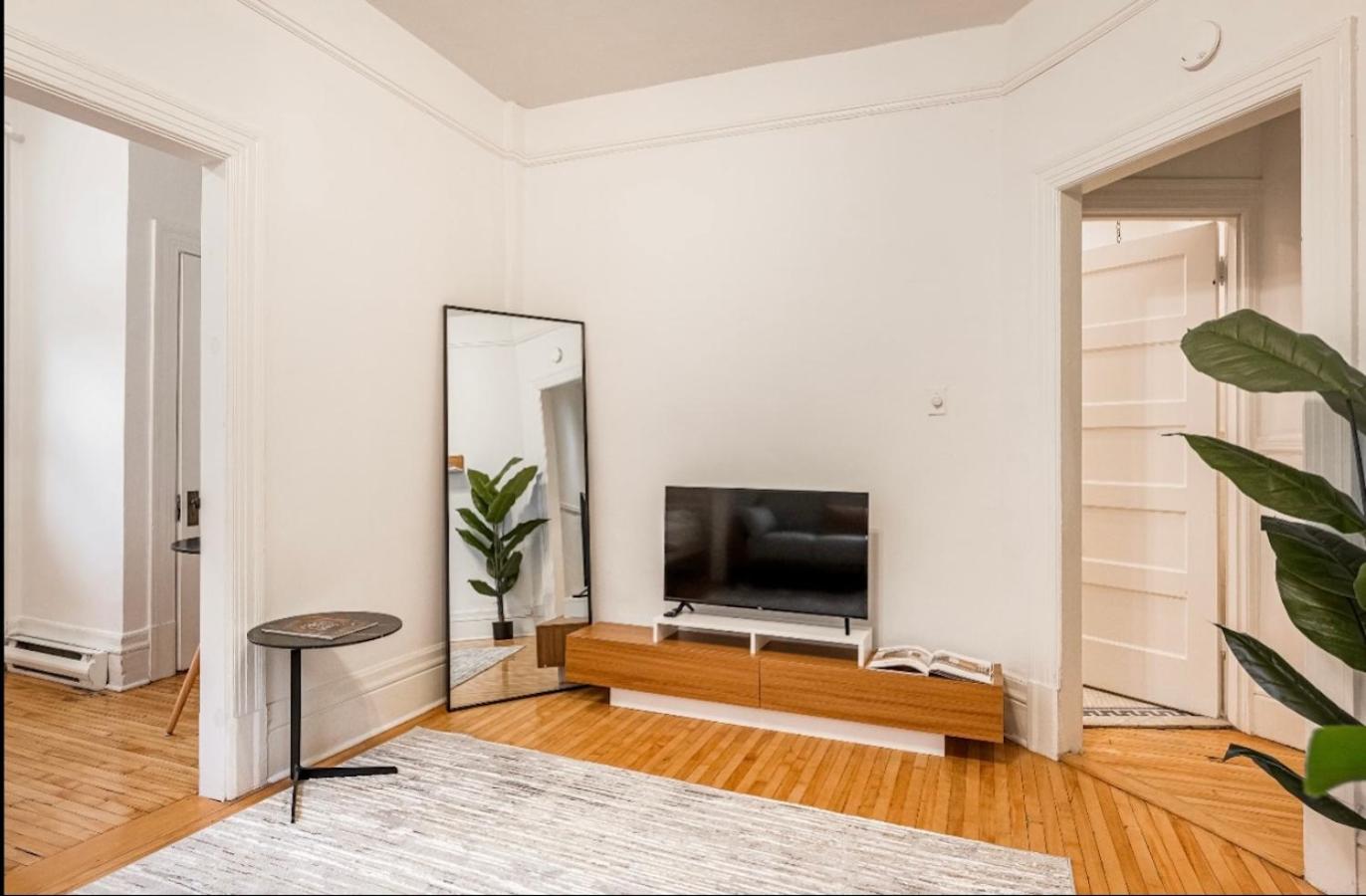 Montreal Vacations - Chic haven Downtown MTL - Property Image 7