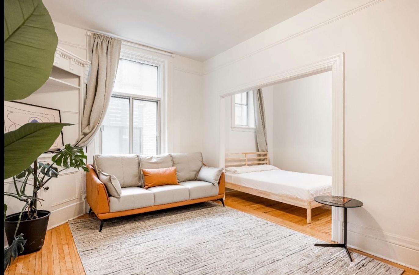 Montreal Vacations - Chic haven Downtown MTL - Property Image 2