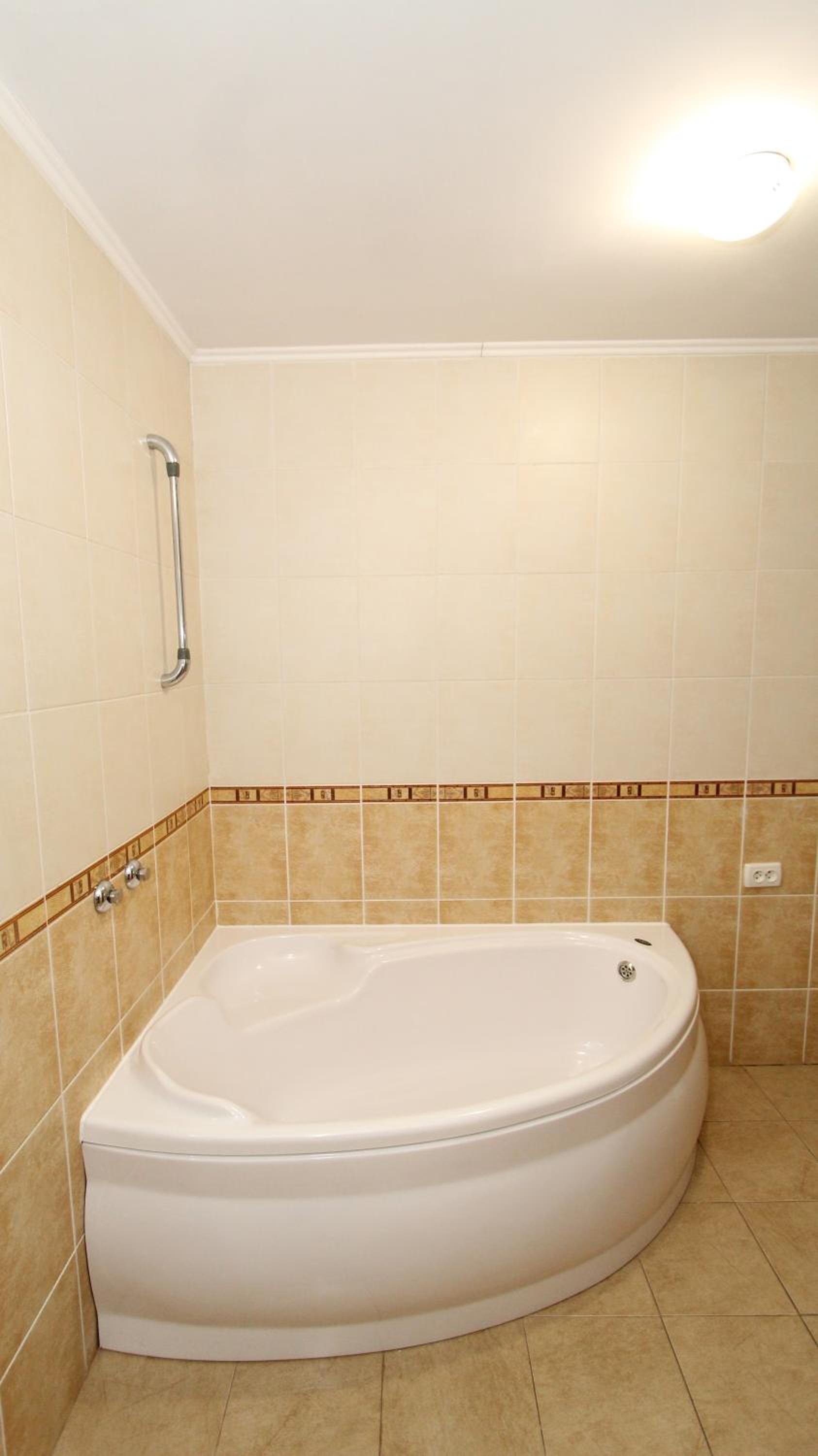 Photo 48