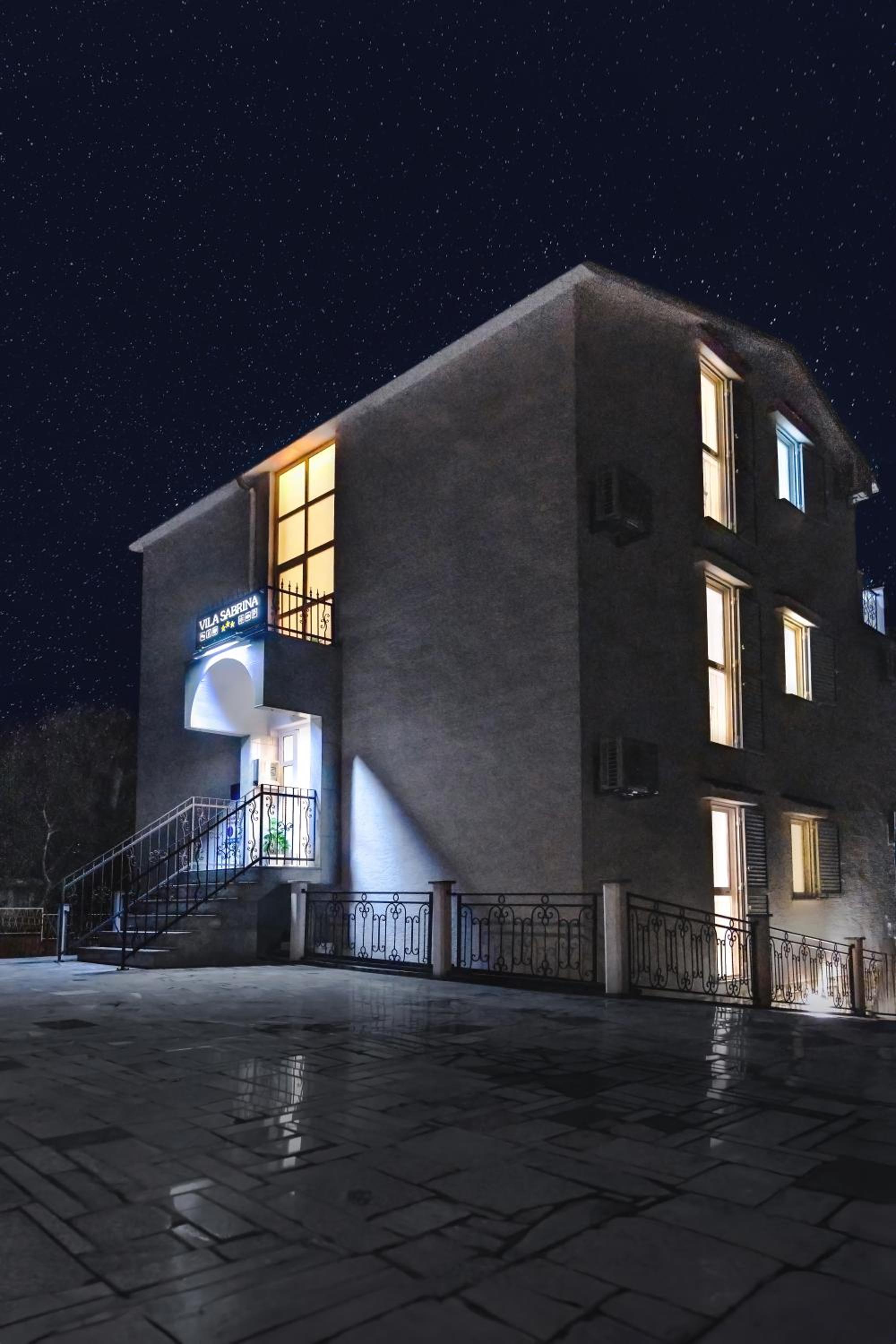 Boutique VILA SABRINA Selce - Exclusive Apartments with free parking view 5