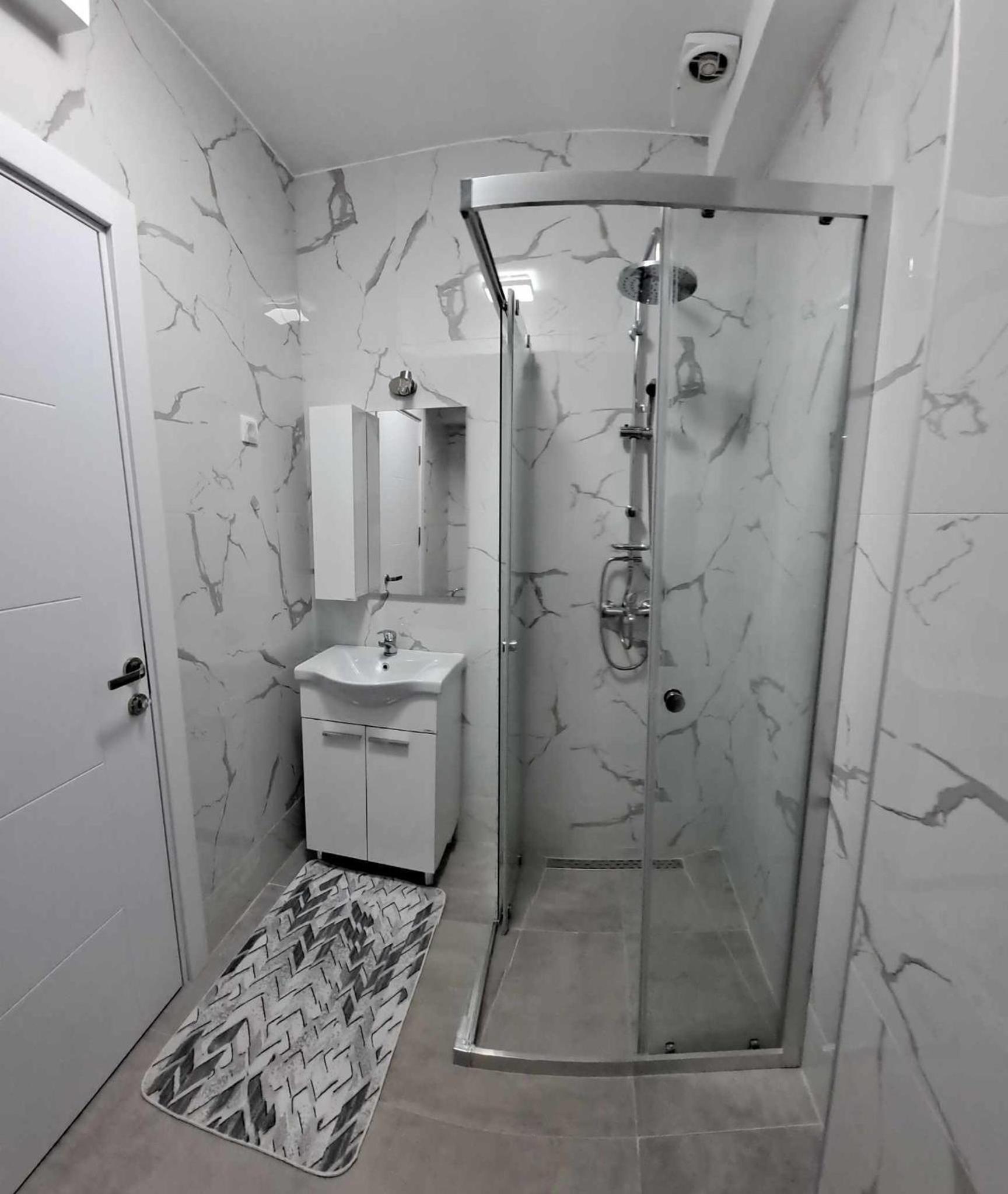 Apartment B&S