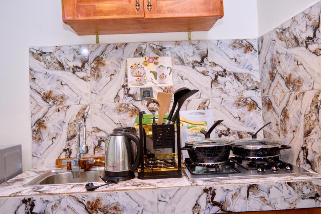 Woody home bonapriso