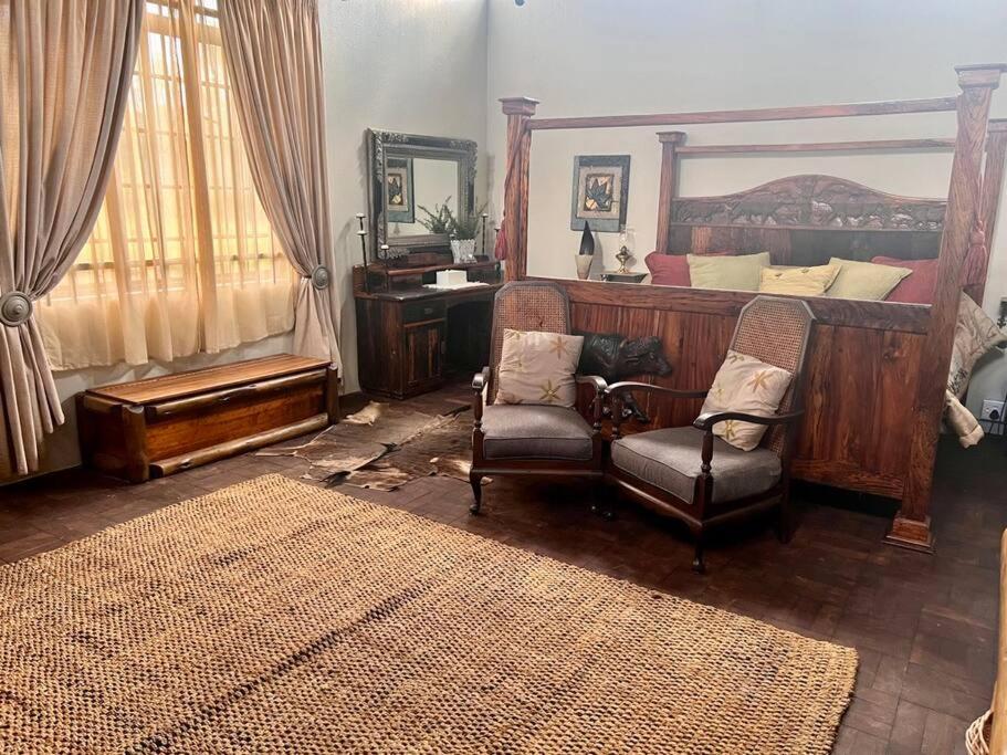 Rockey Mountain Bush lodge