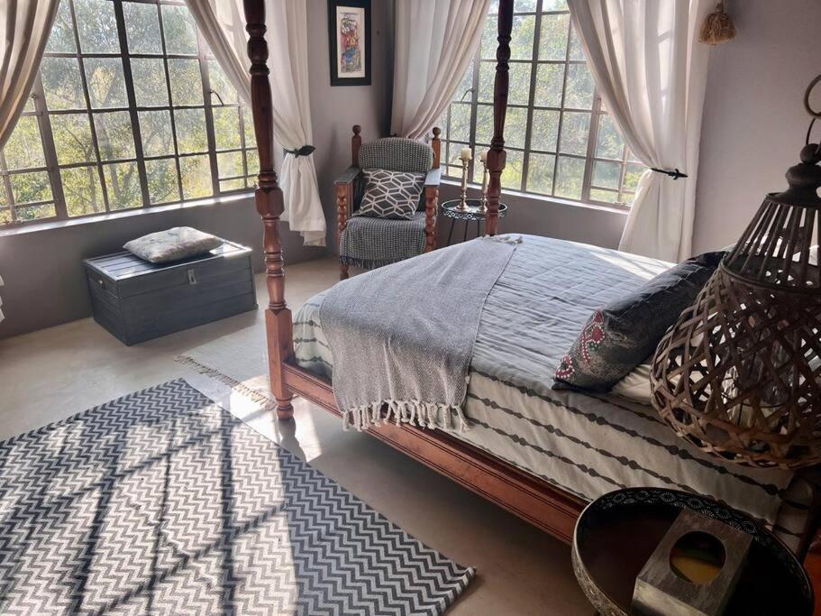 Rockey Mountain Bush lodge