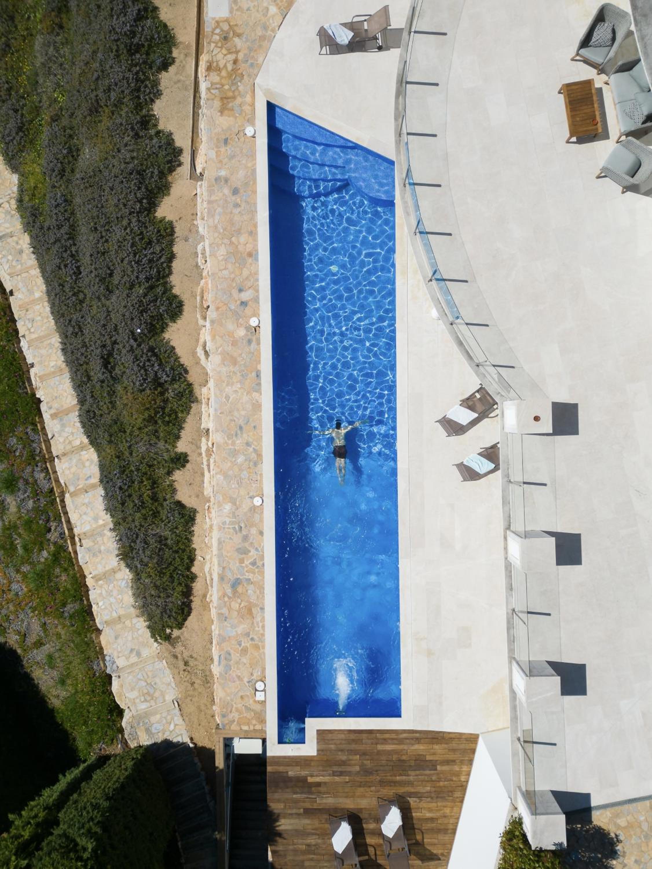 Gran Piscina Hidromasaje playa privada y sauna