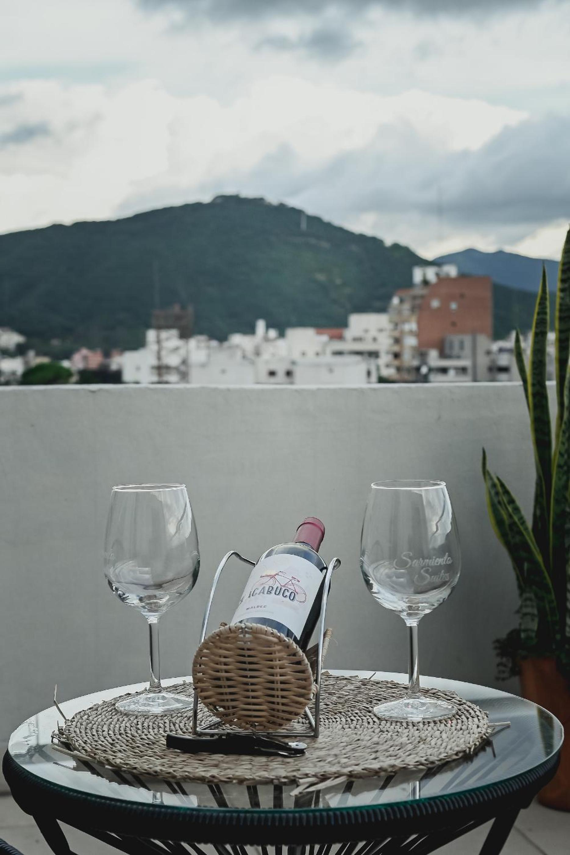 Sarmiento Suites Premium