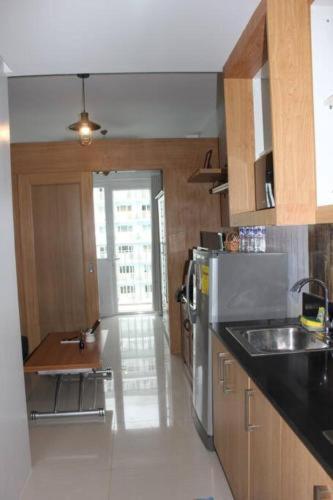 Suite at Shell Residences photo 3