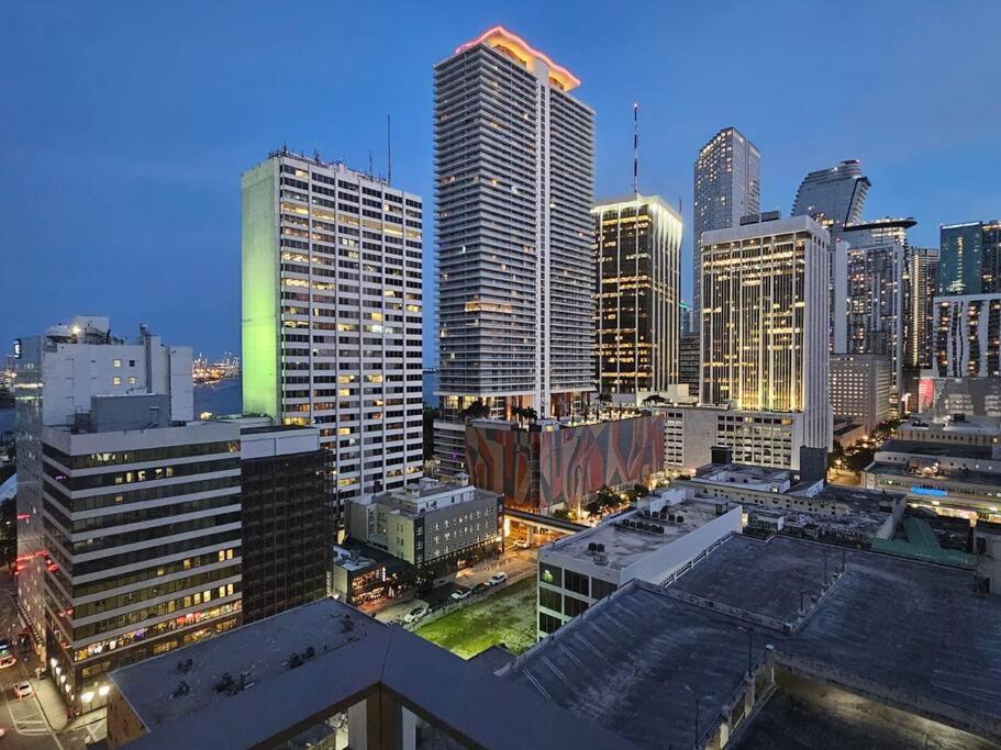 Downtown Miami Elegance. 17th Floor YotelPad
