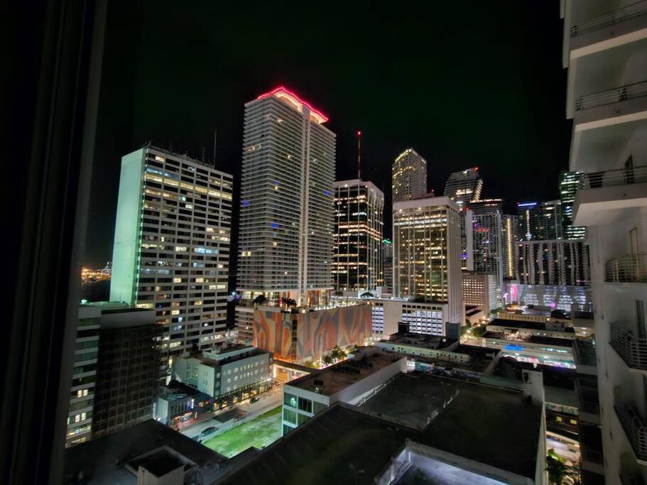 Downtown Miami Elegance. 17th Floor YotelPad