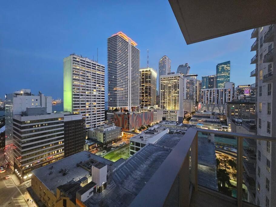Downtown Miami Elegance. 17th Floor YotelPad