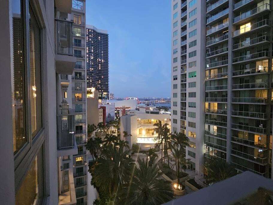 Downtown Miami Elegance. 17th Floor YotelPad