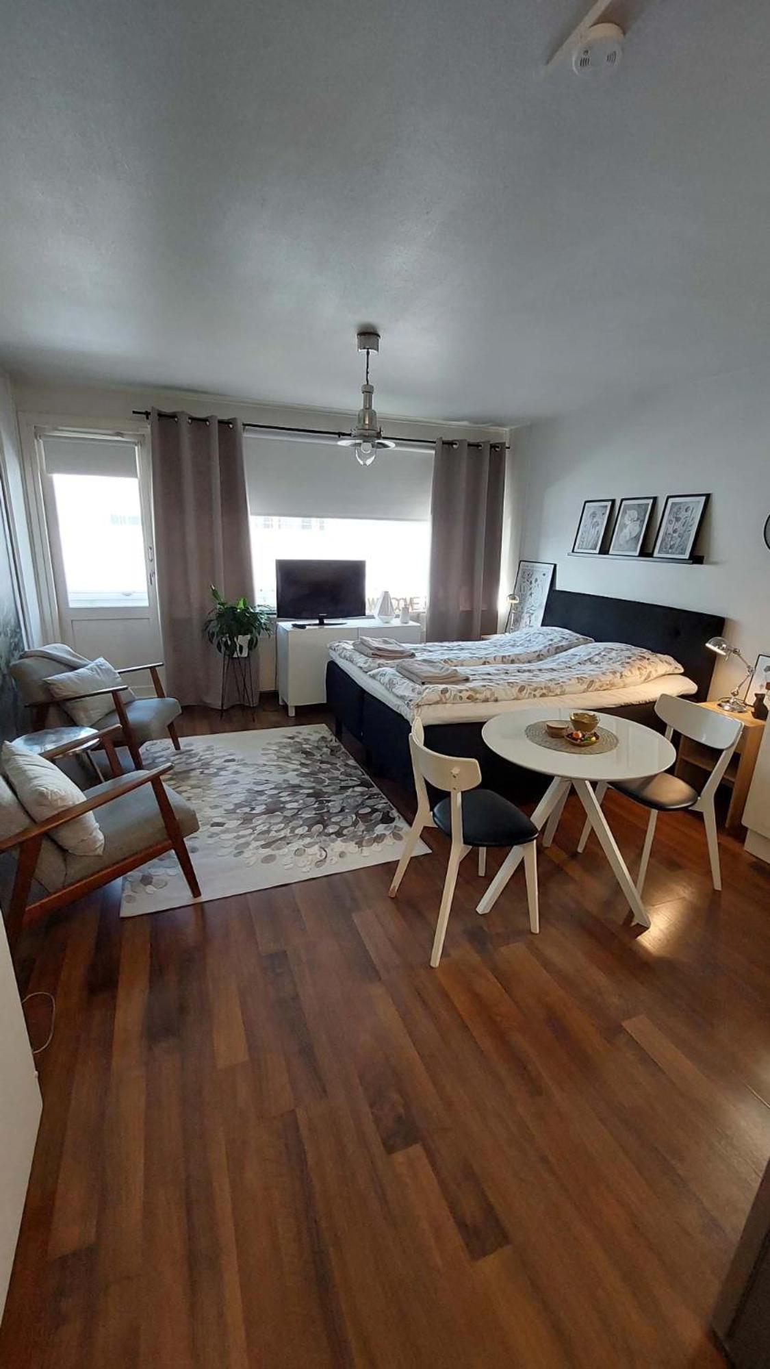 Scandinavian Home, free parking