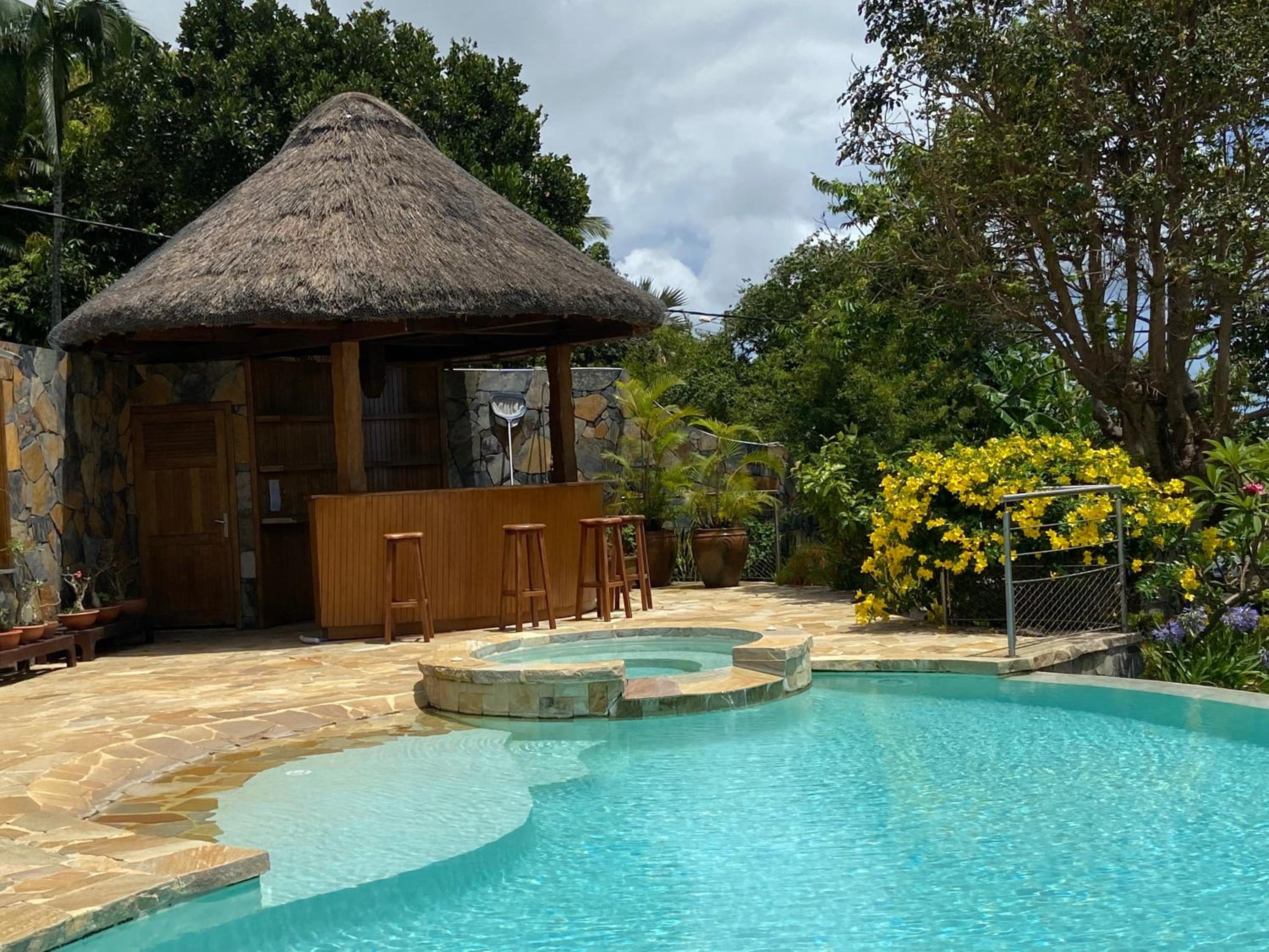 Villa Les Jacarandas