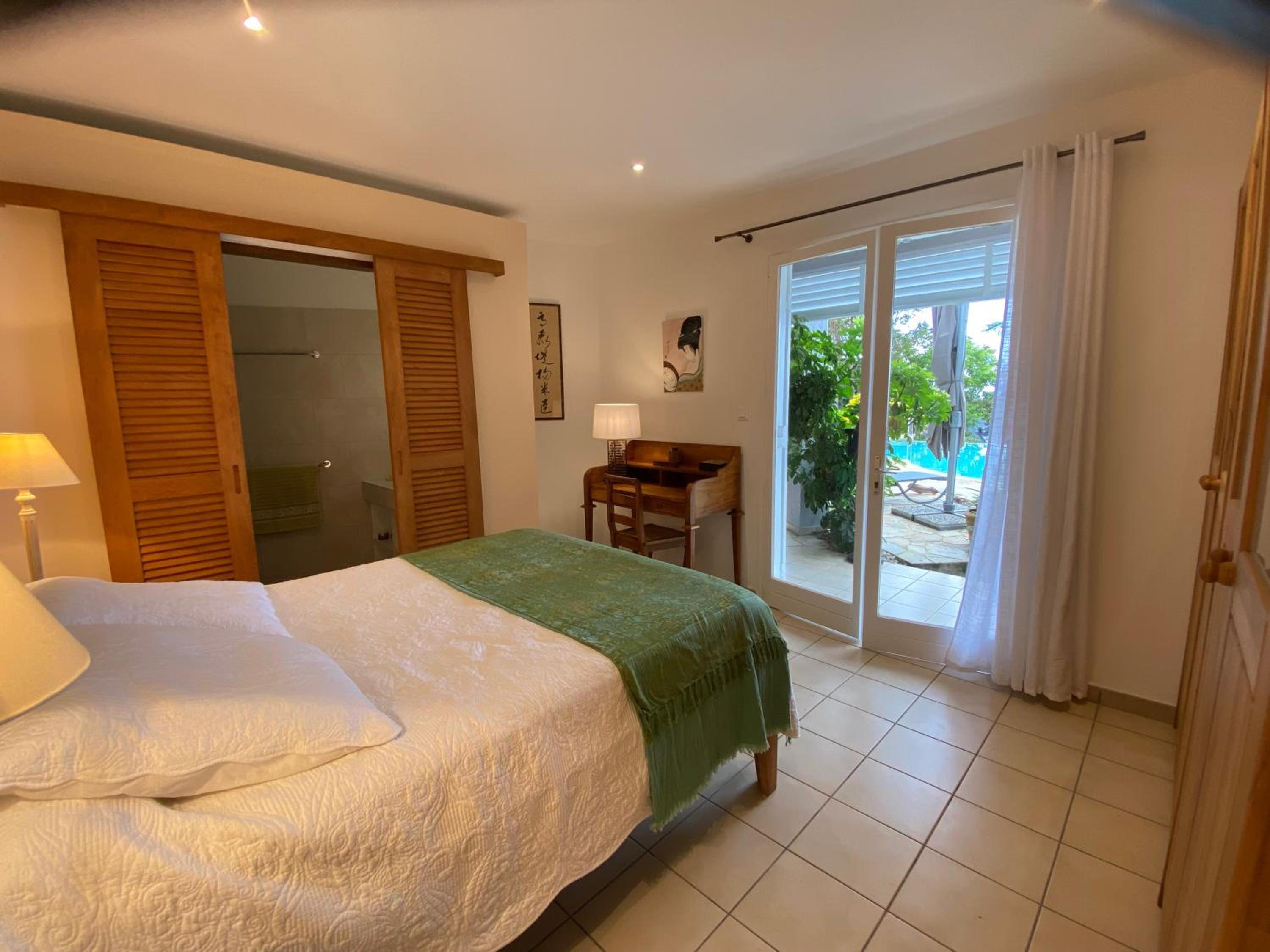 Villa Les Jacarandas