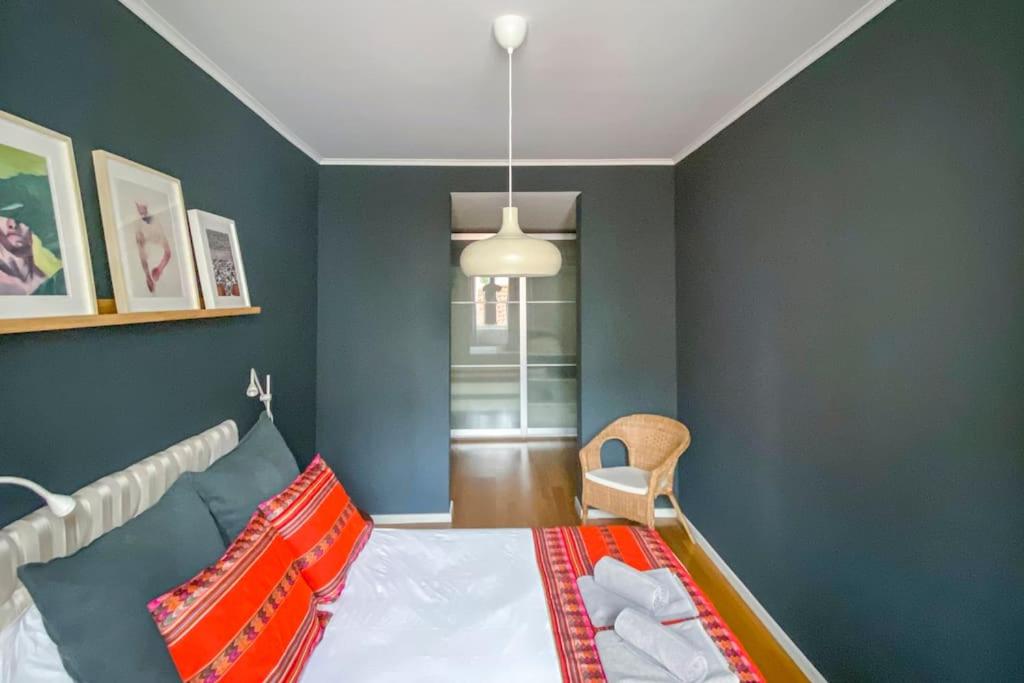 Premium Central Lisbon Apartment - Walk Everywhere