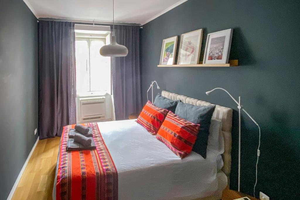 Premium Central Lisbon Apartment - Walk Everywhere